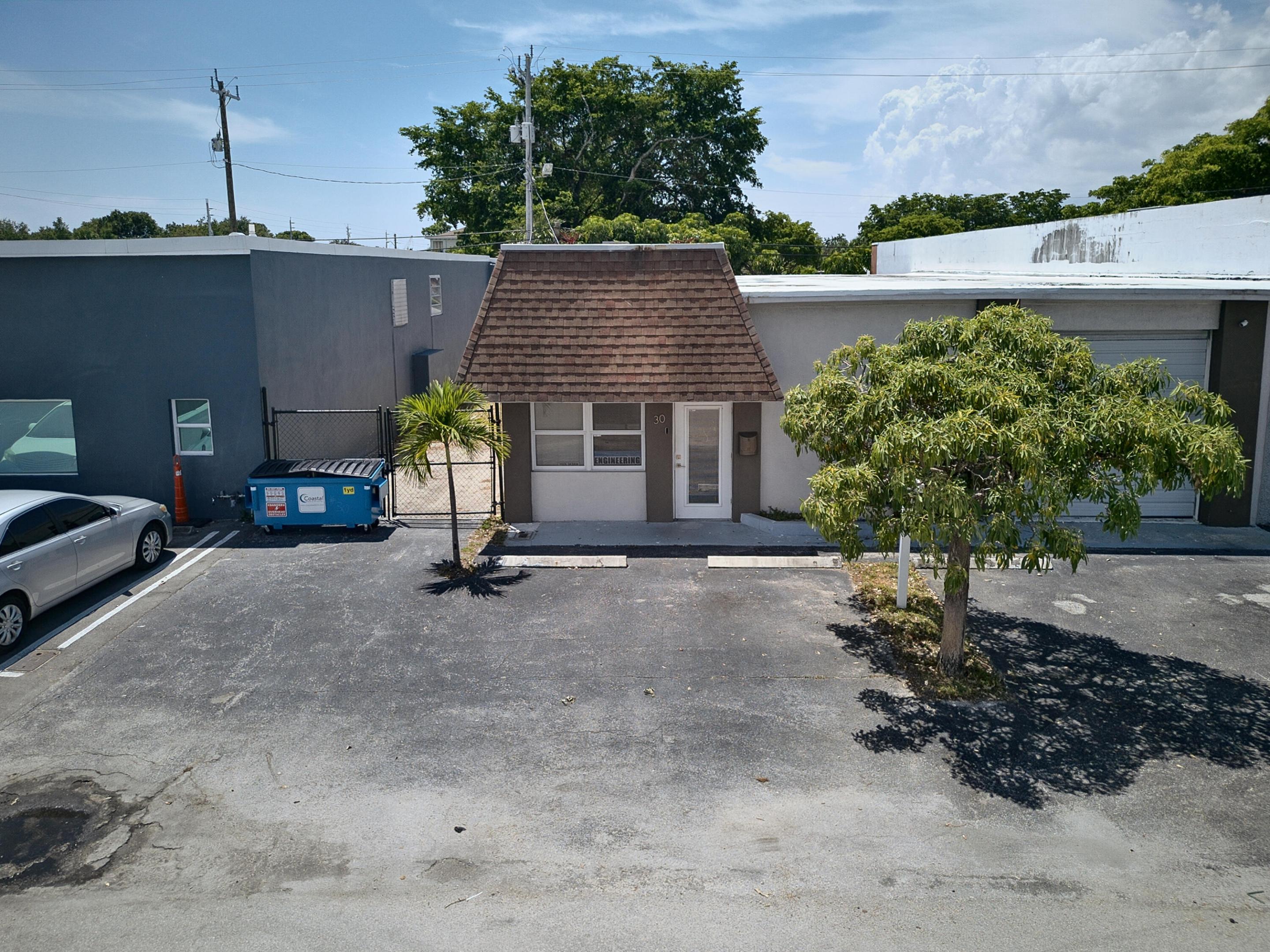 30 Sw 5th Court Property Photo 4