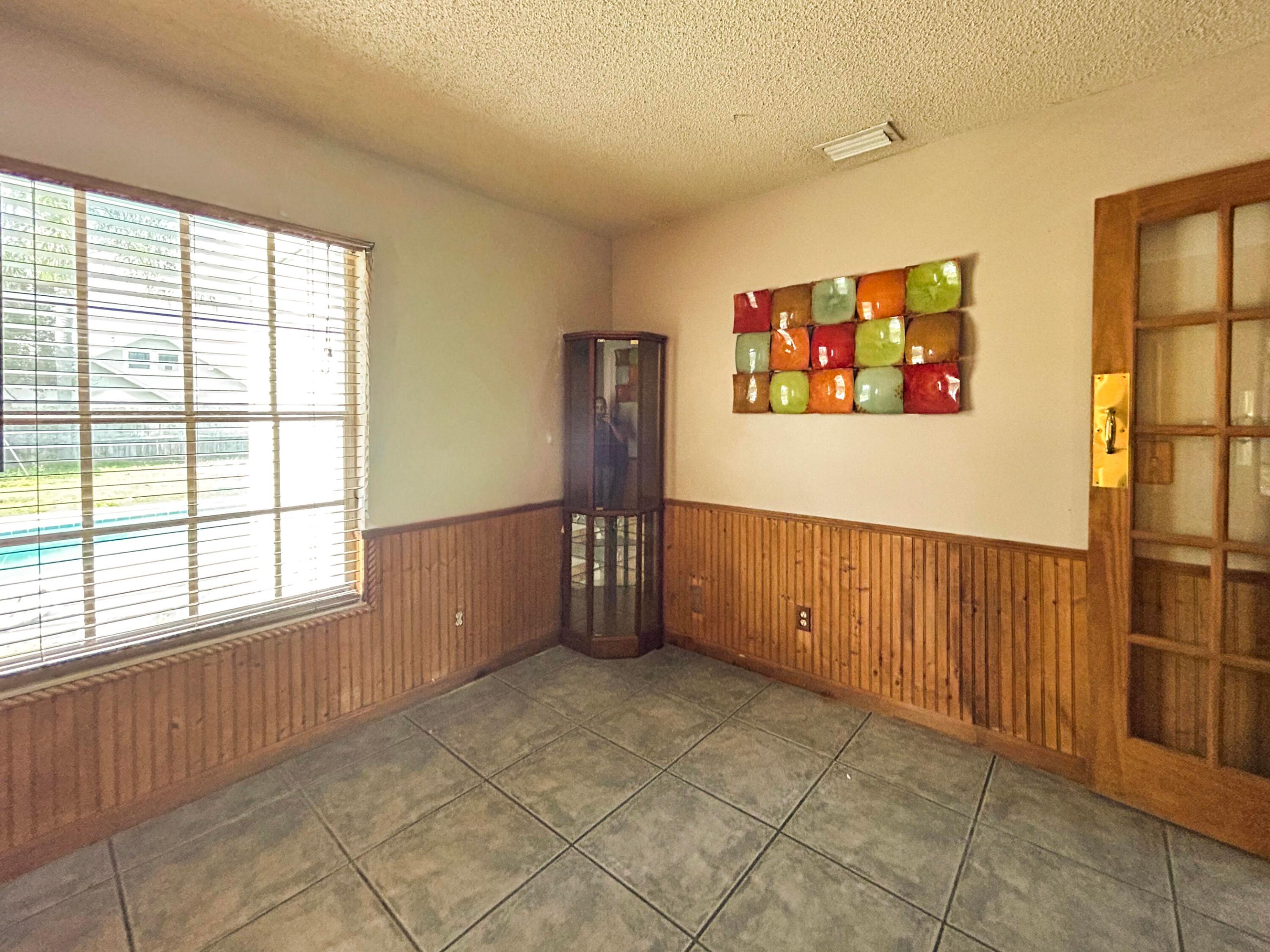 201 Nw Floresta Drive Property Photo 16