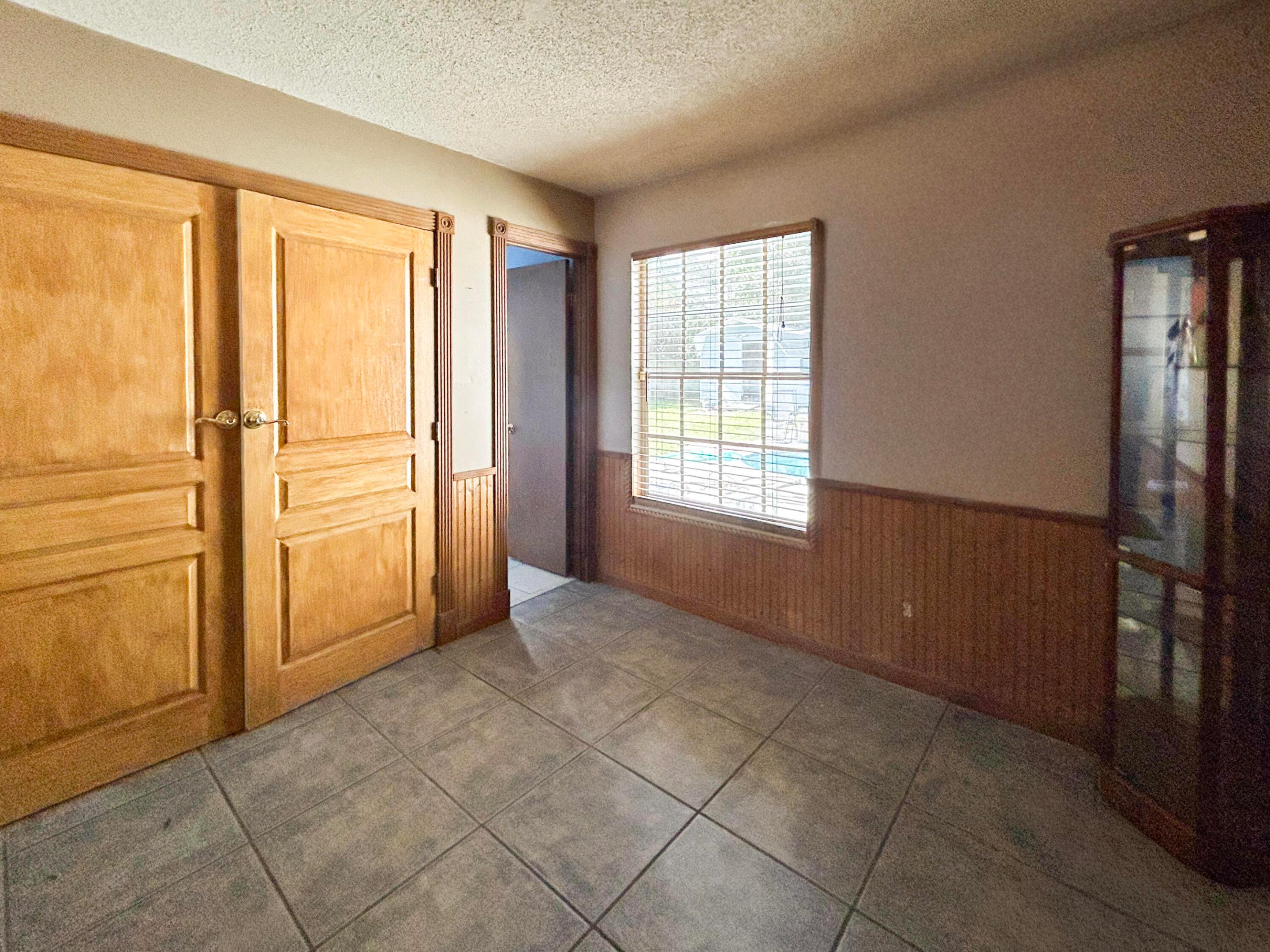 201 Nw Floresta Drive Property Photo 18