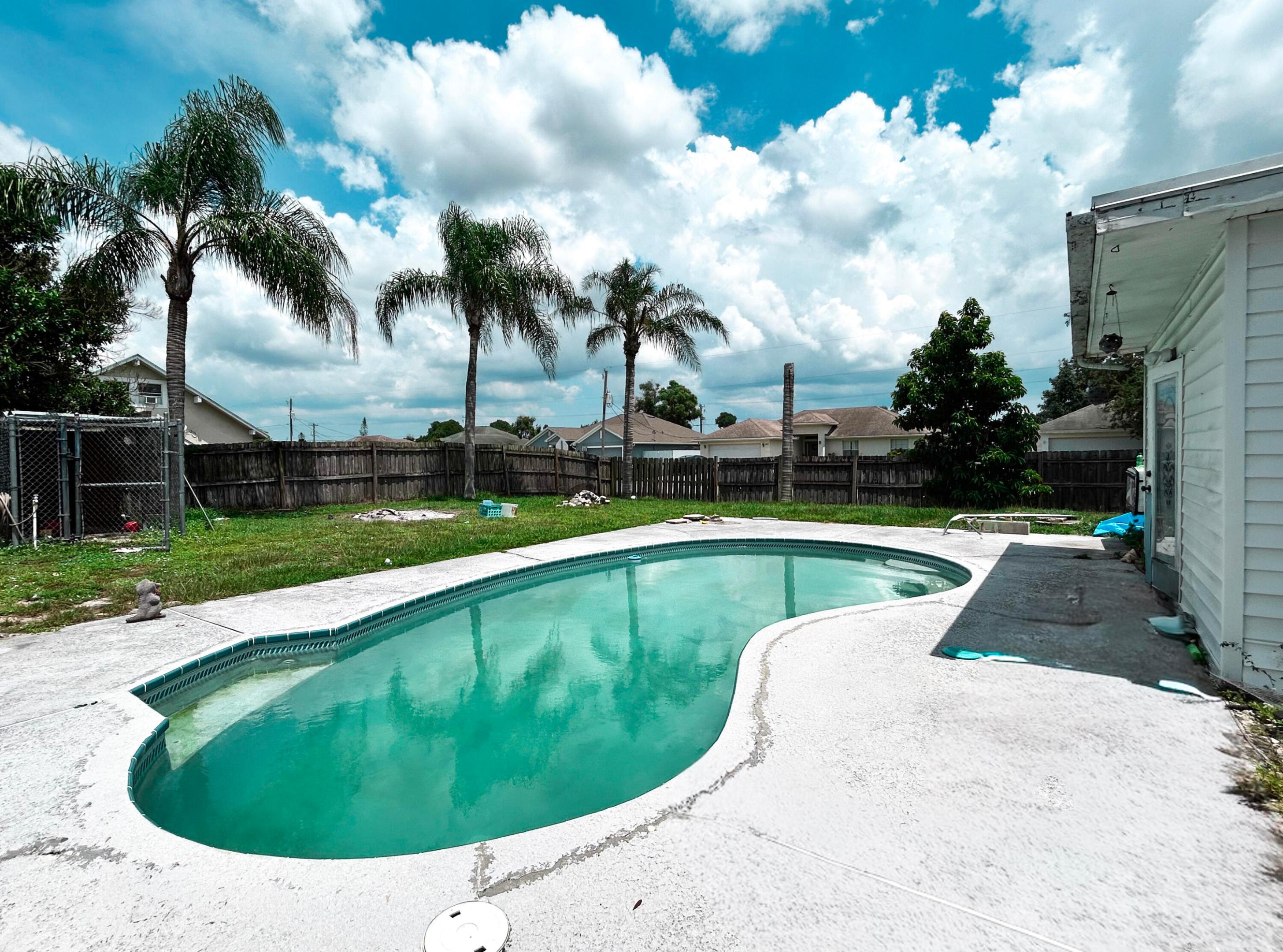 201 Nw Floresta Drive Property Photo 30