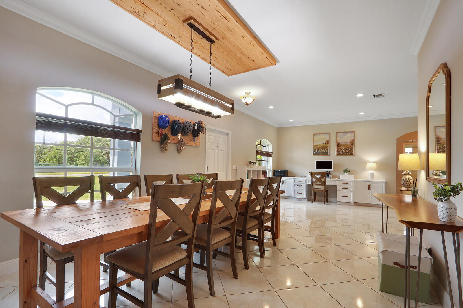 16605 64th Place N Property Photo 6