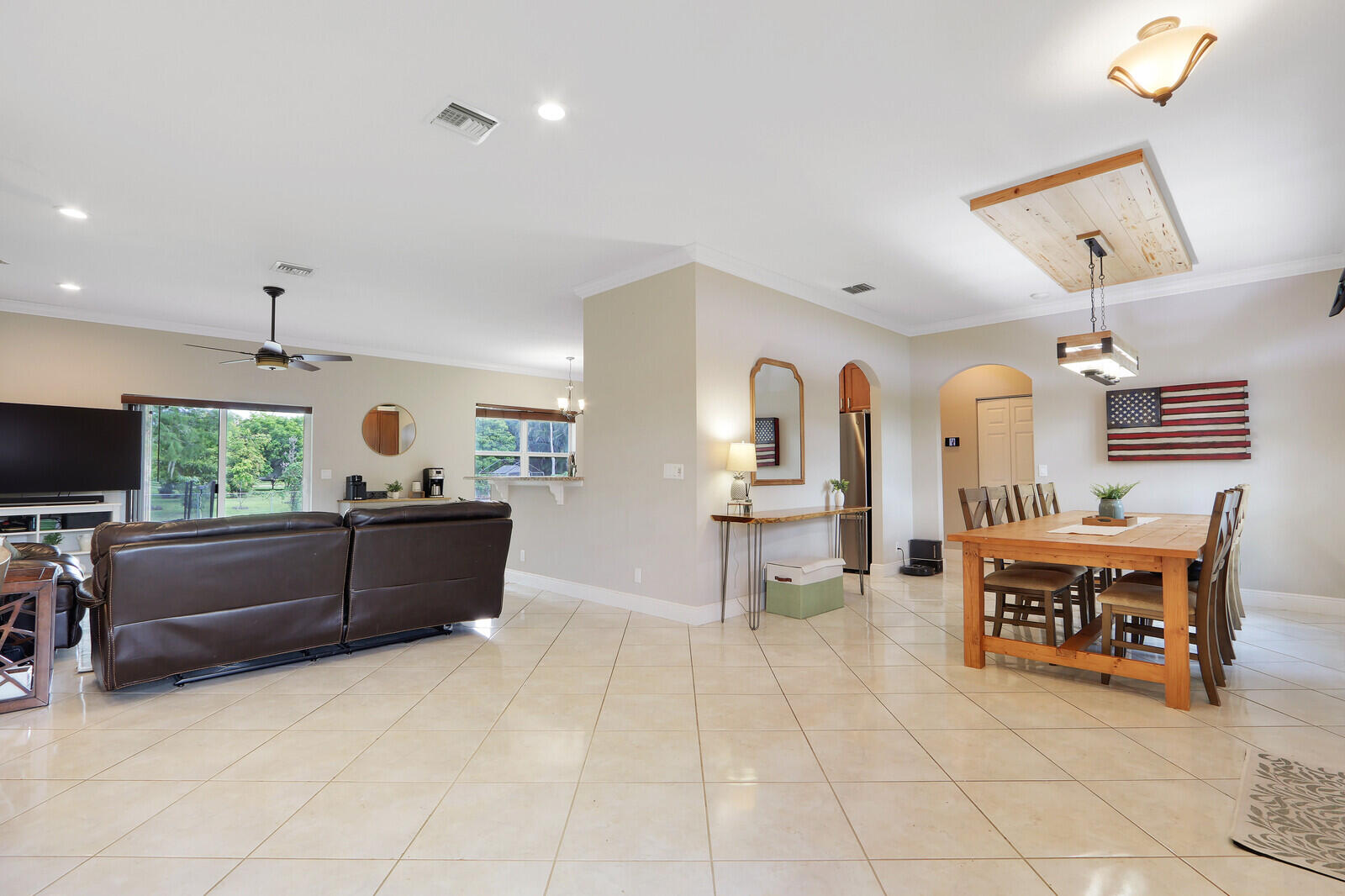 16605 64th Place N Property Photo 7