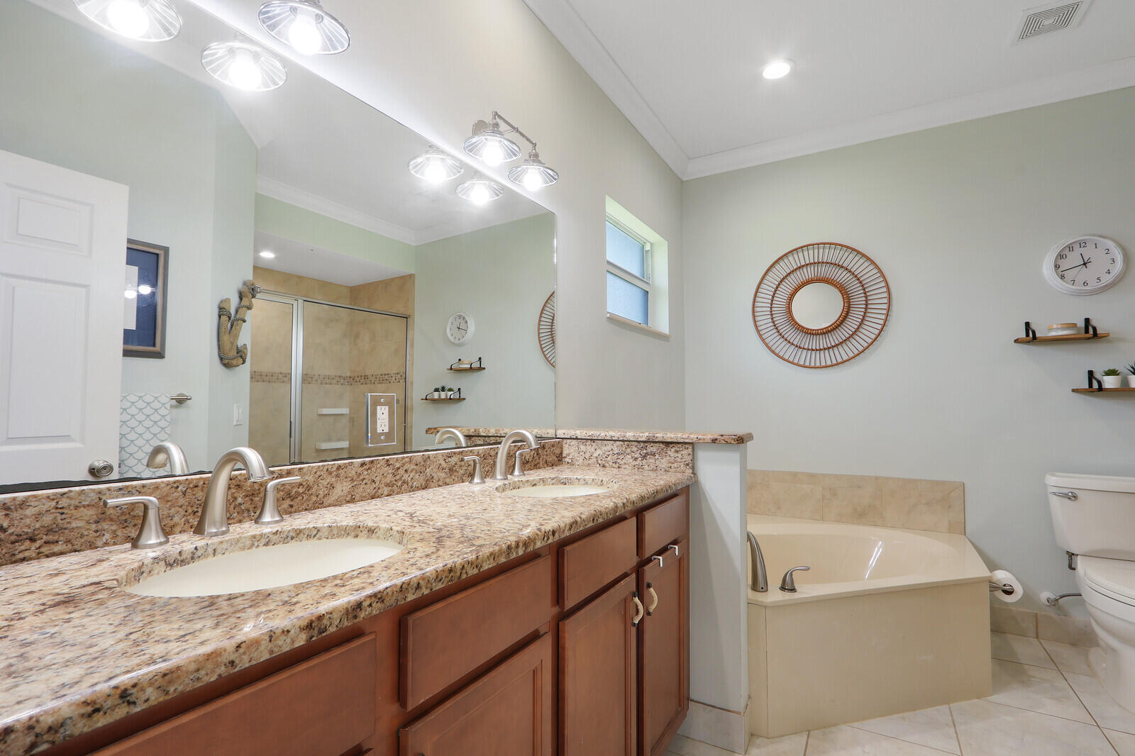16605 64th Place N Property Photo 15