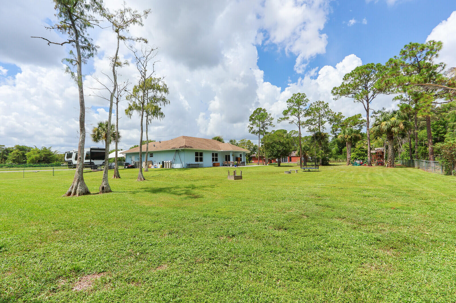 16605 64th Place N Property Photo 26