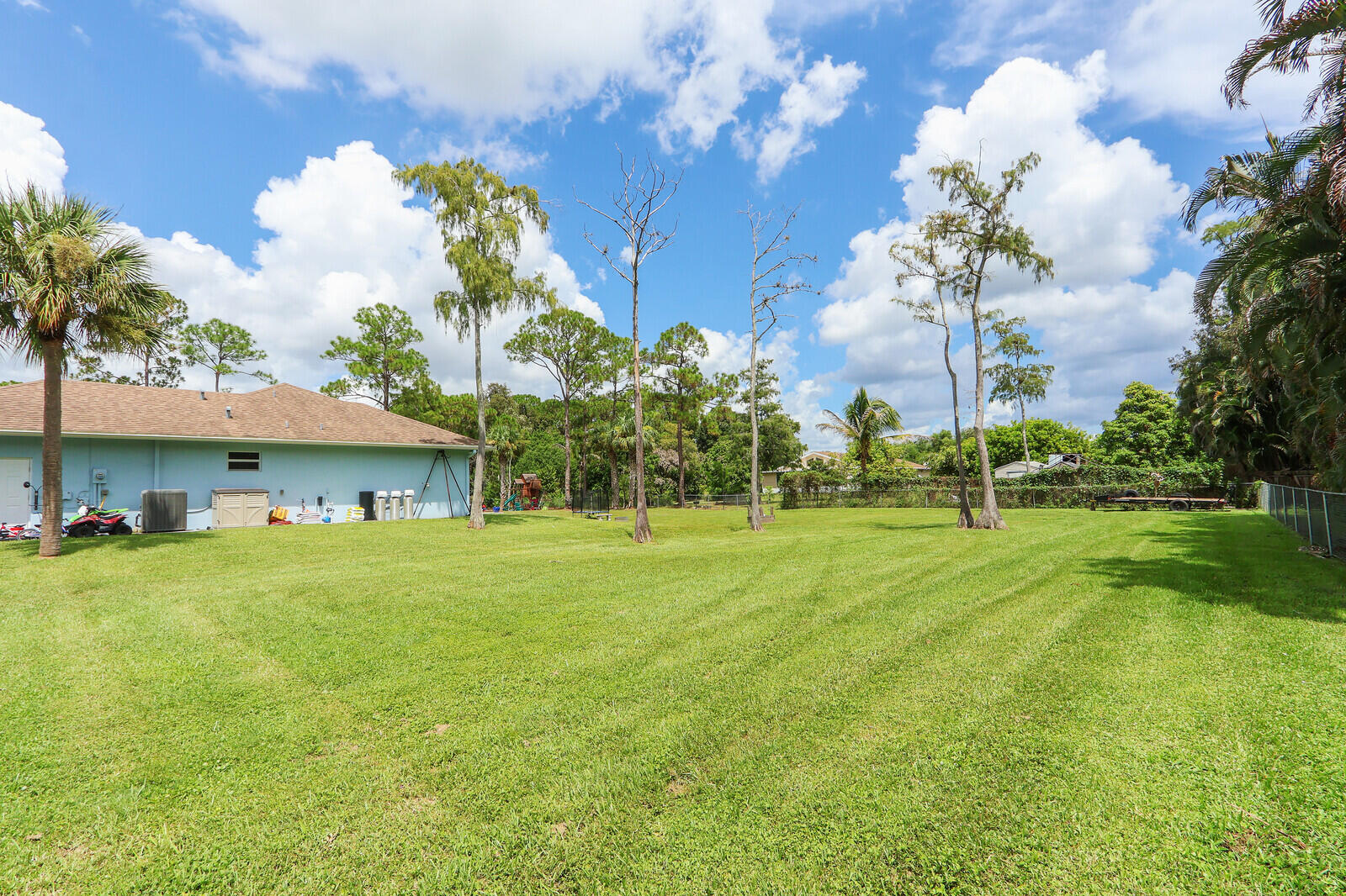 16605 64th Place N Property Photo 27
