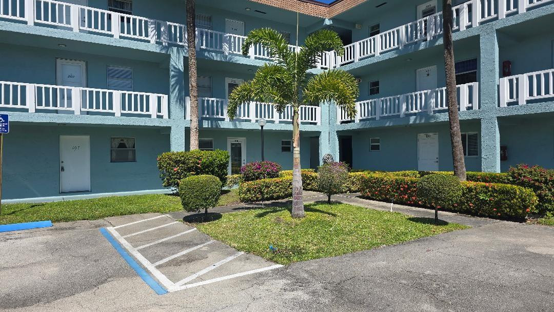 606 SW NATURA Boulevard 208