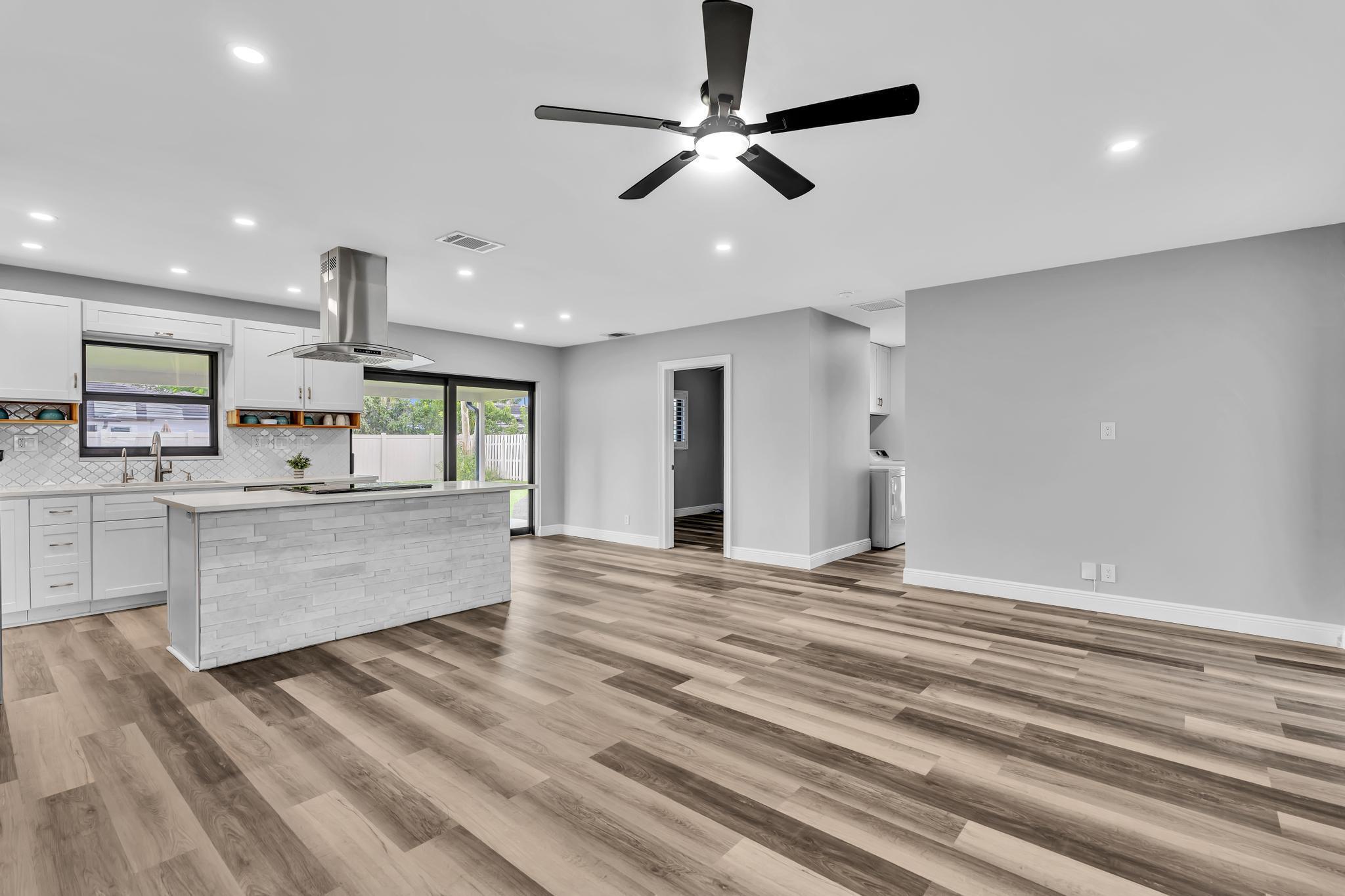 2056 Park Place Property Photo 11