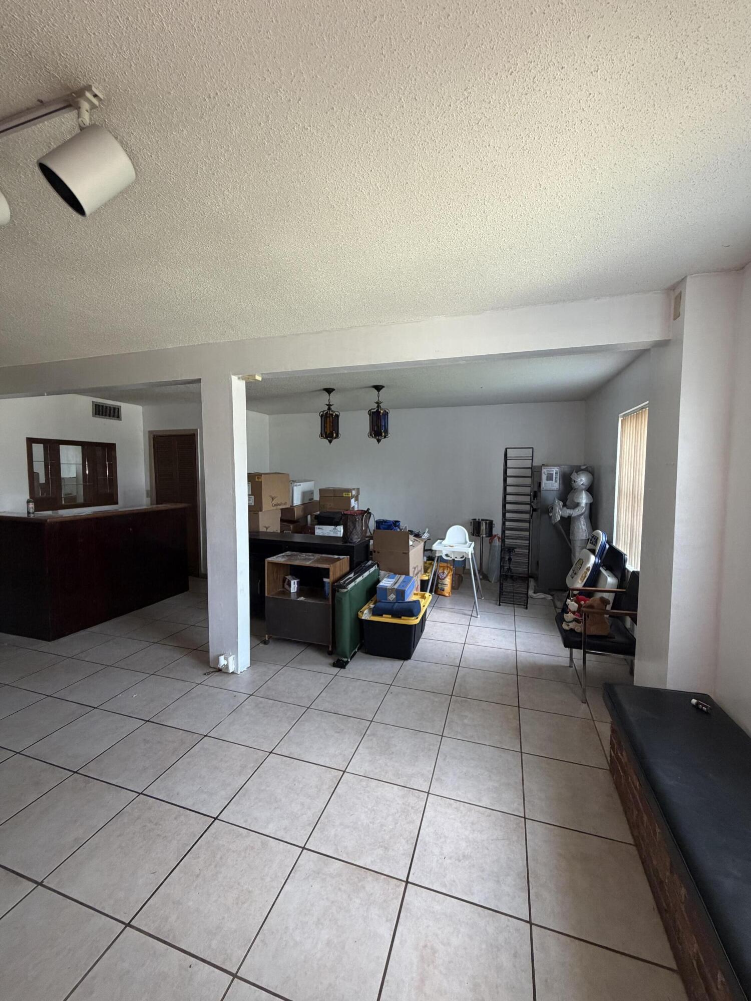 909 Ne 3rd Street Property Photo 19