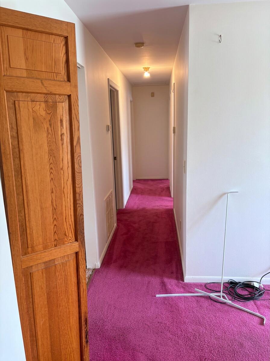 307 Seminole Court Property Photo 10