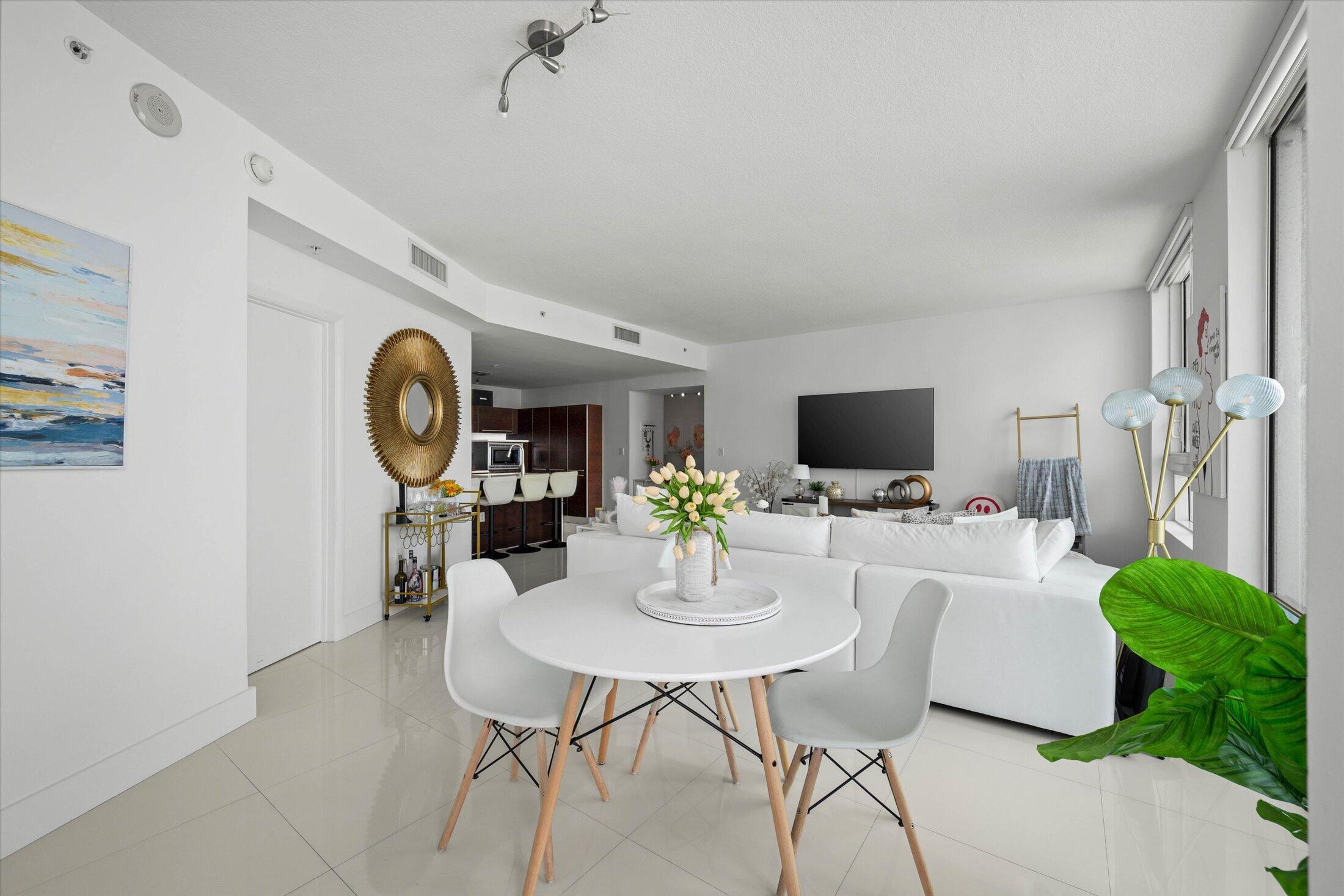 1900 N Bayshore Drive 2312 Property Photo 11