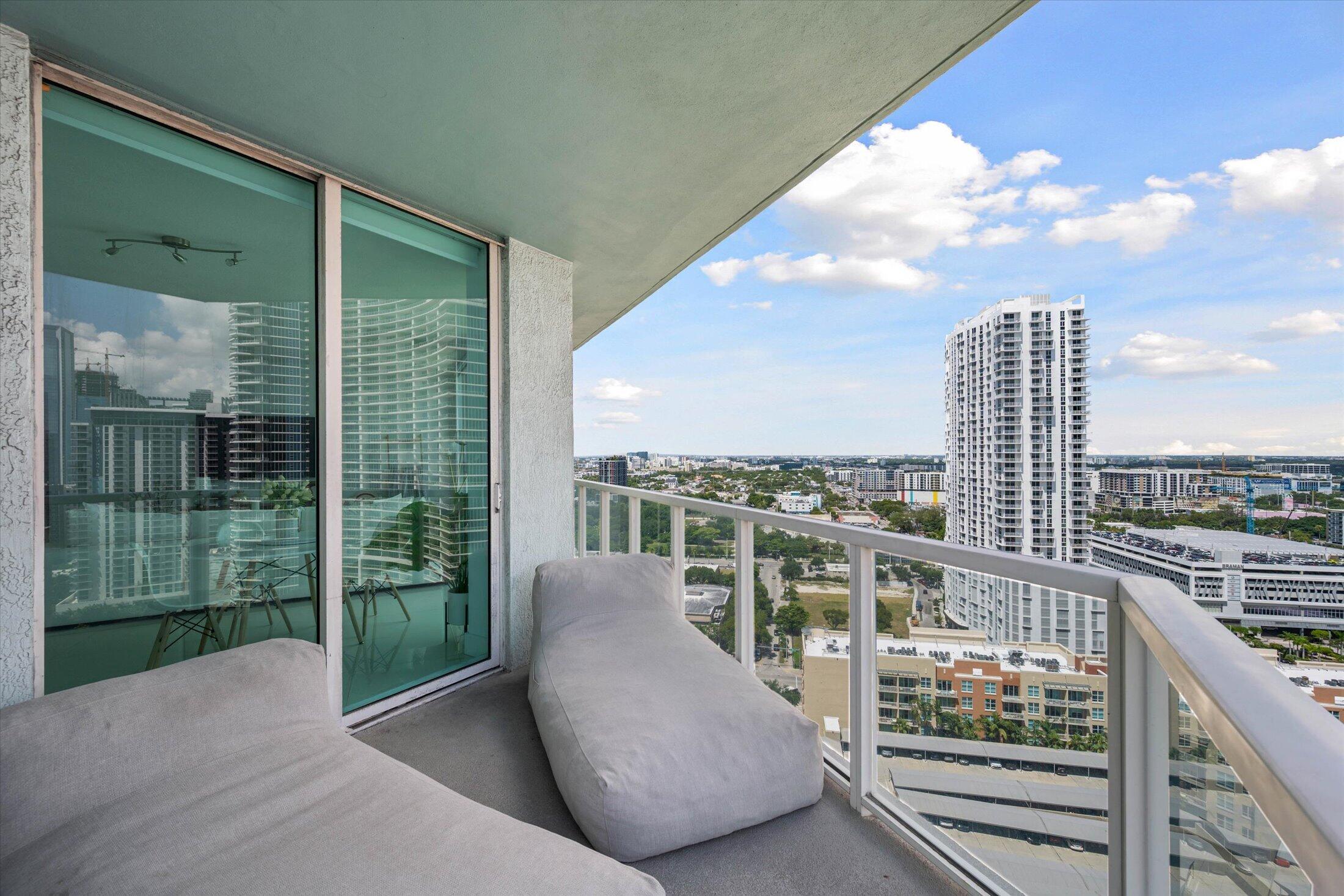 1900 N Bayshore Drive 2312 Property Photo 13
