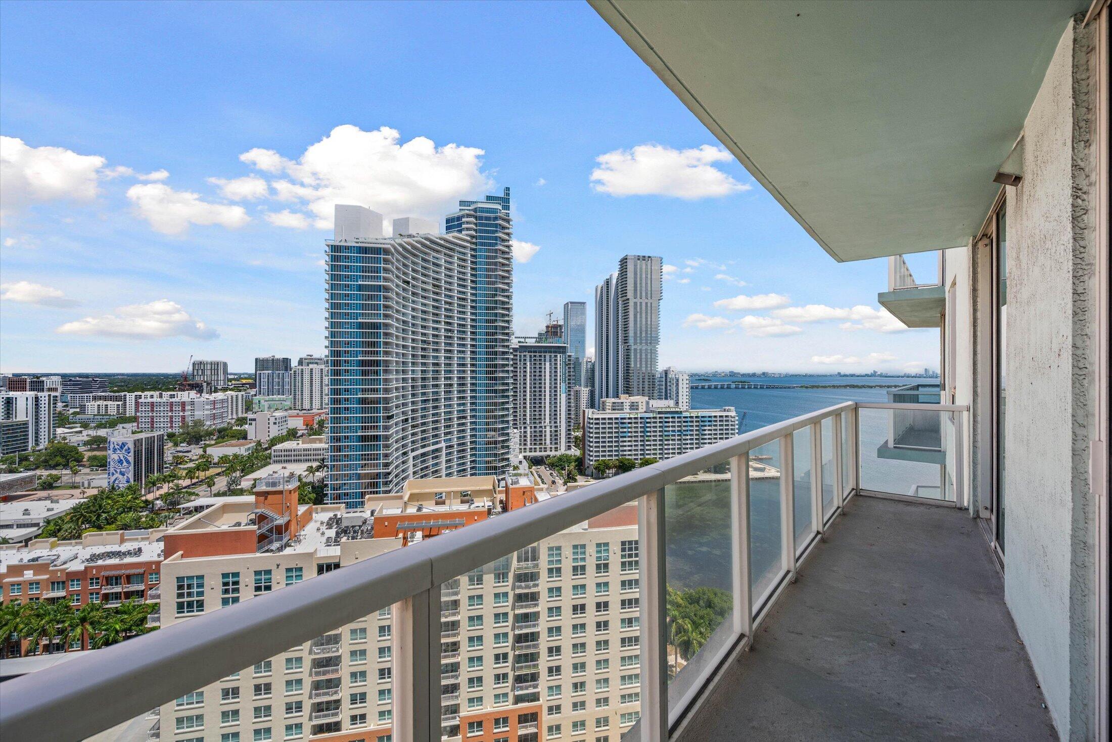 1900 N Bayshore Drive 2312 Property Photo 17