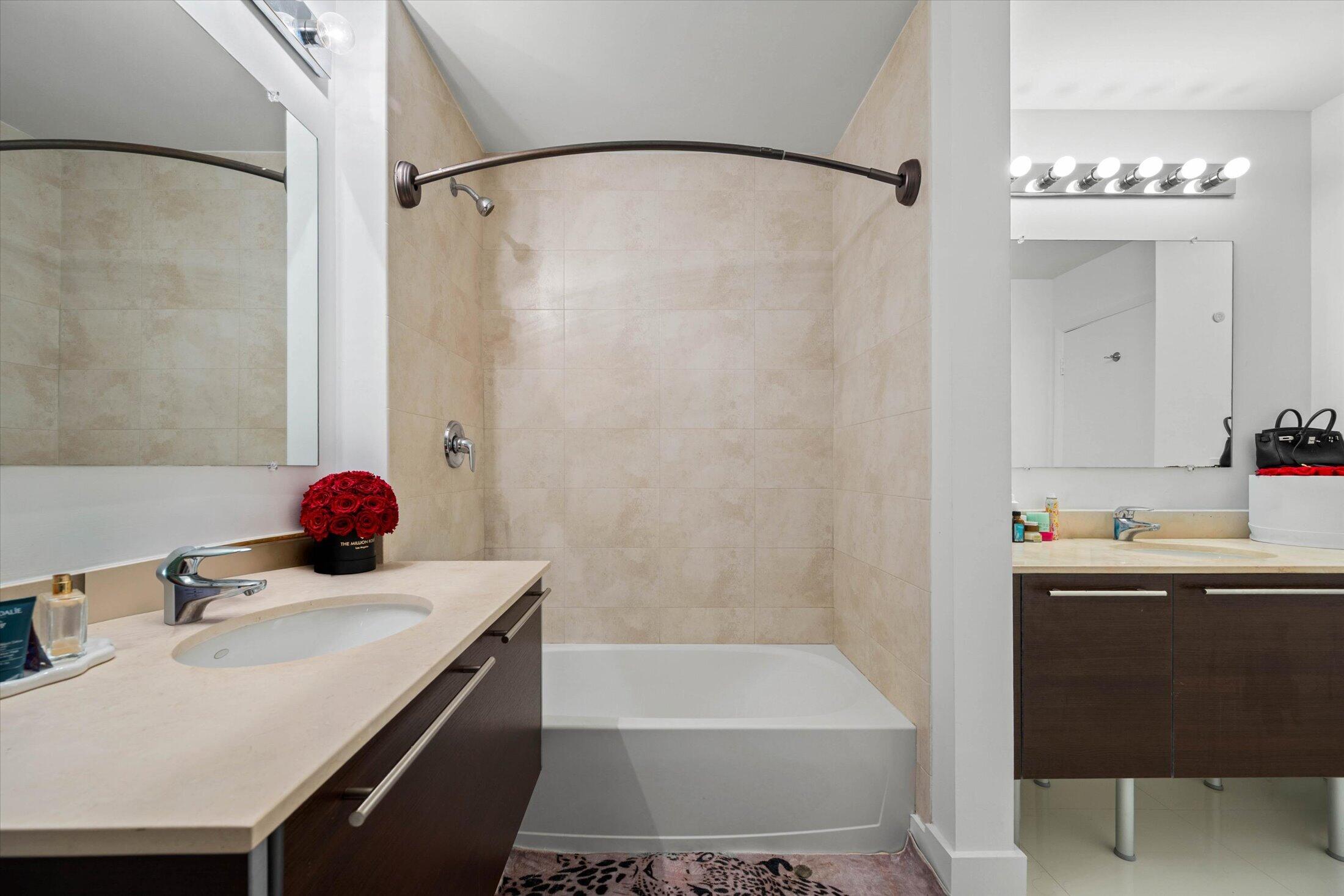 1900 N Bayshore Drive 2312 Property Photo 22