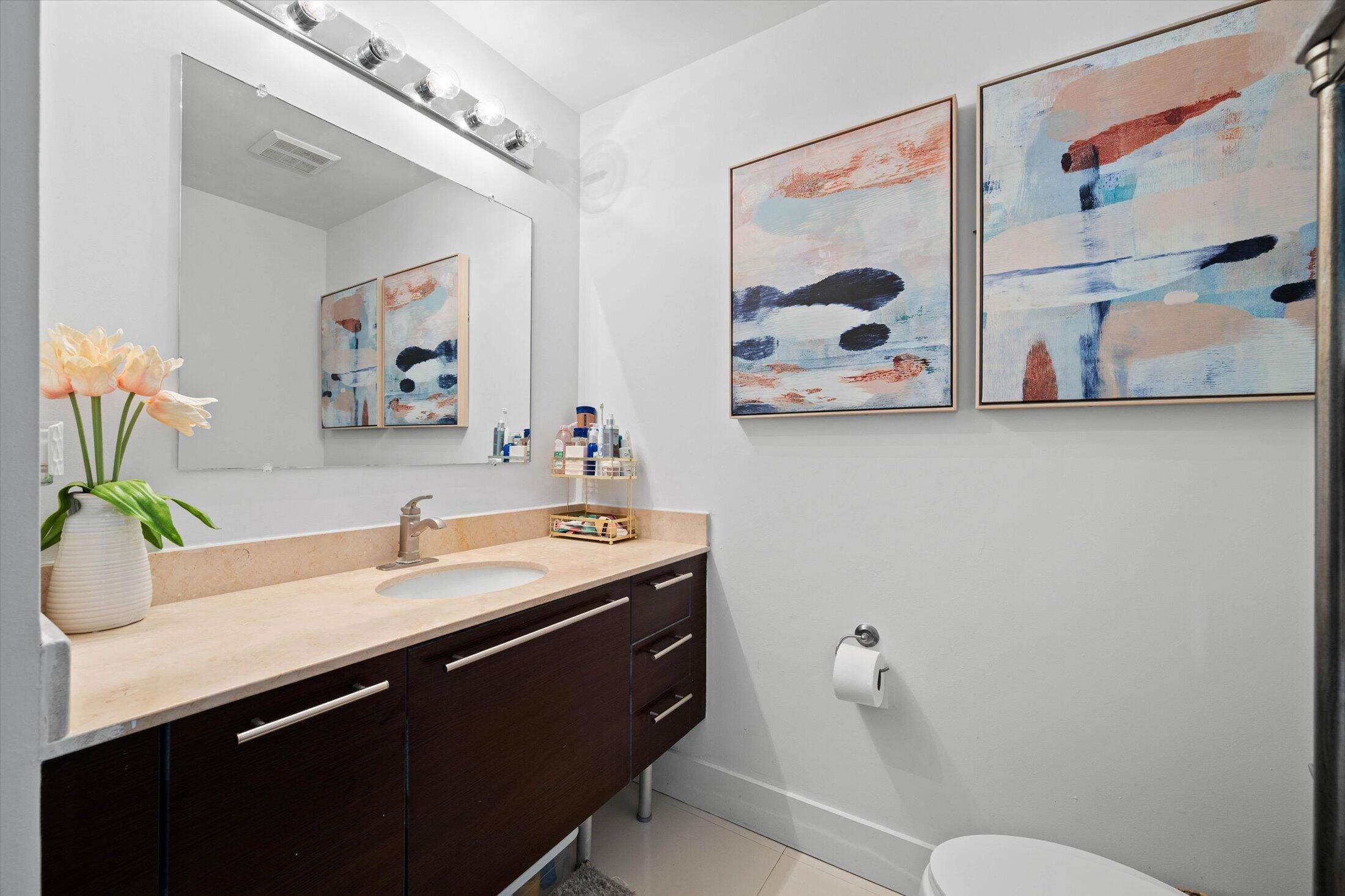 1900 N Bayshore Drive 2312 Property Photo 30
