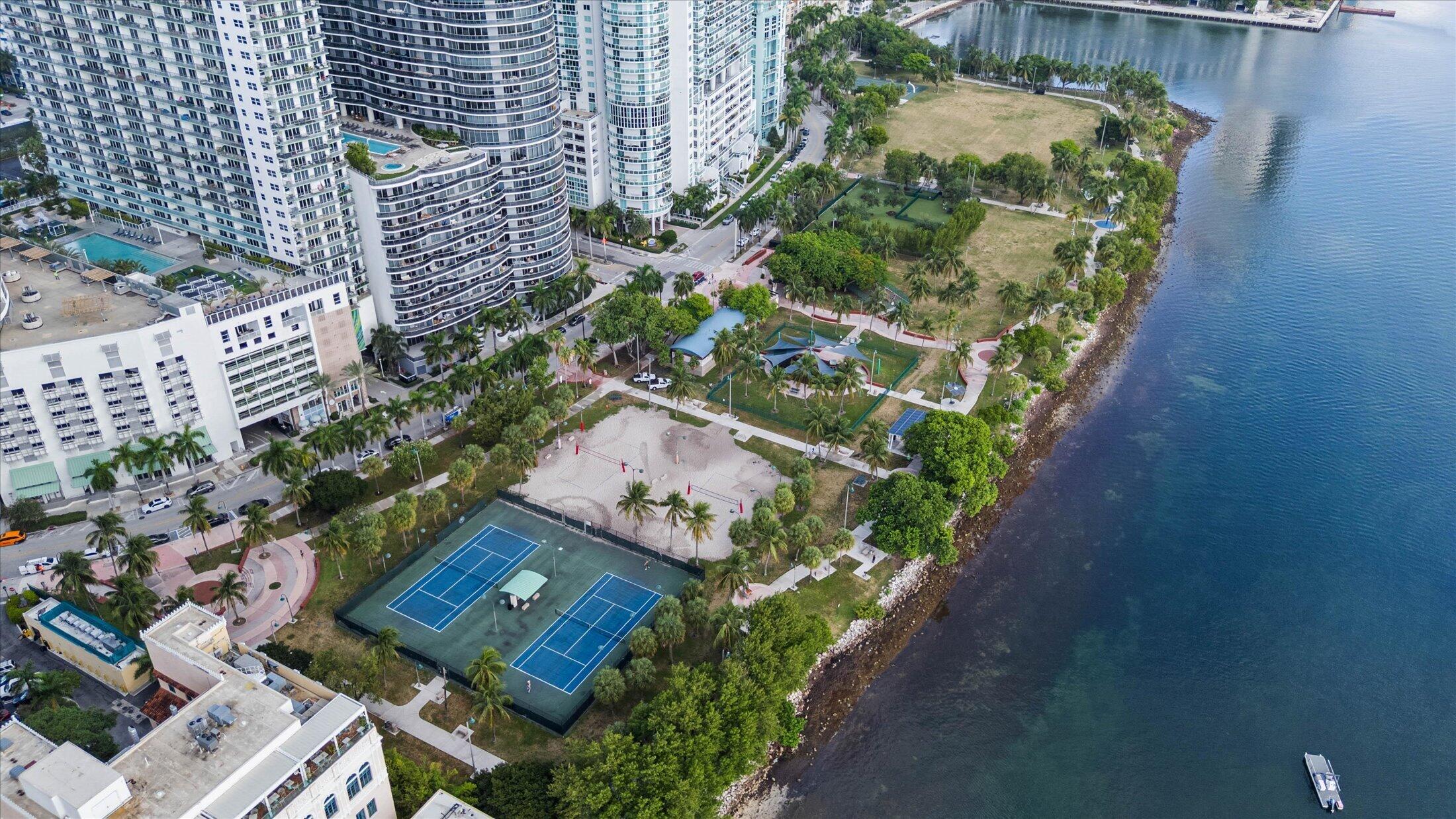 1900 N Bayshore Drive 2312 Property Photo 35