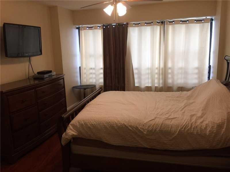 3800 Galt Ocean Drive 807 Property Photo 31