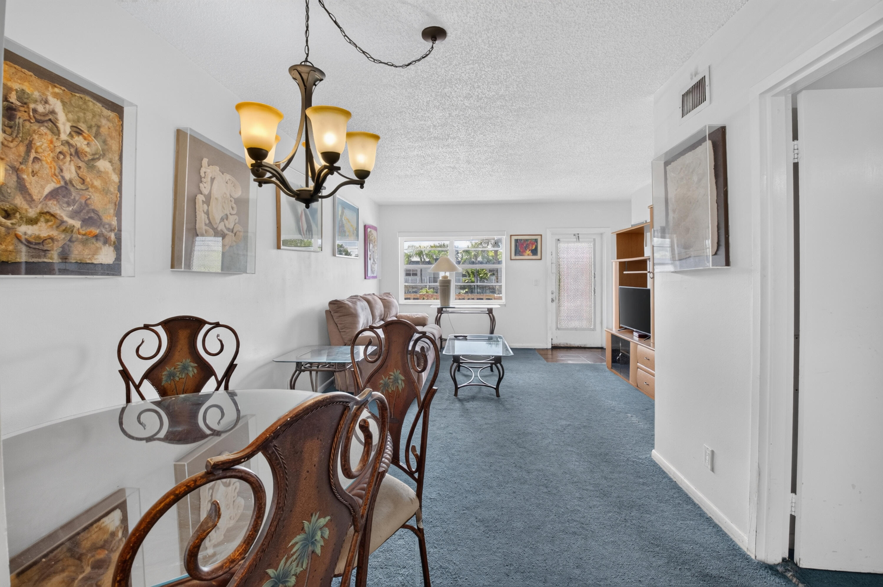 2 Abbey Lane 205 Property Photo 11