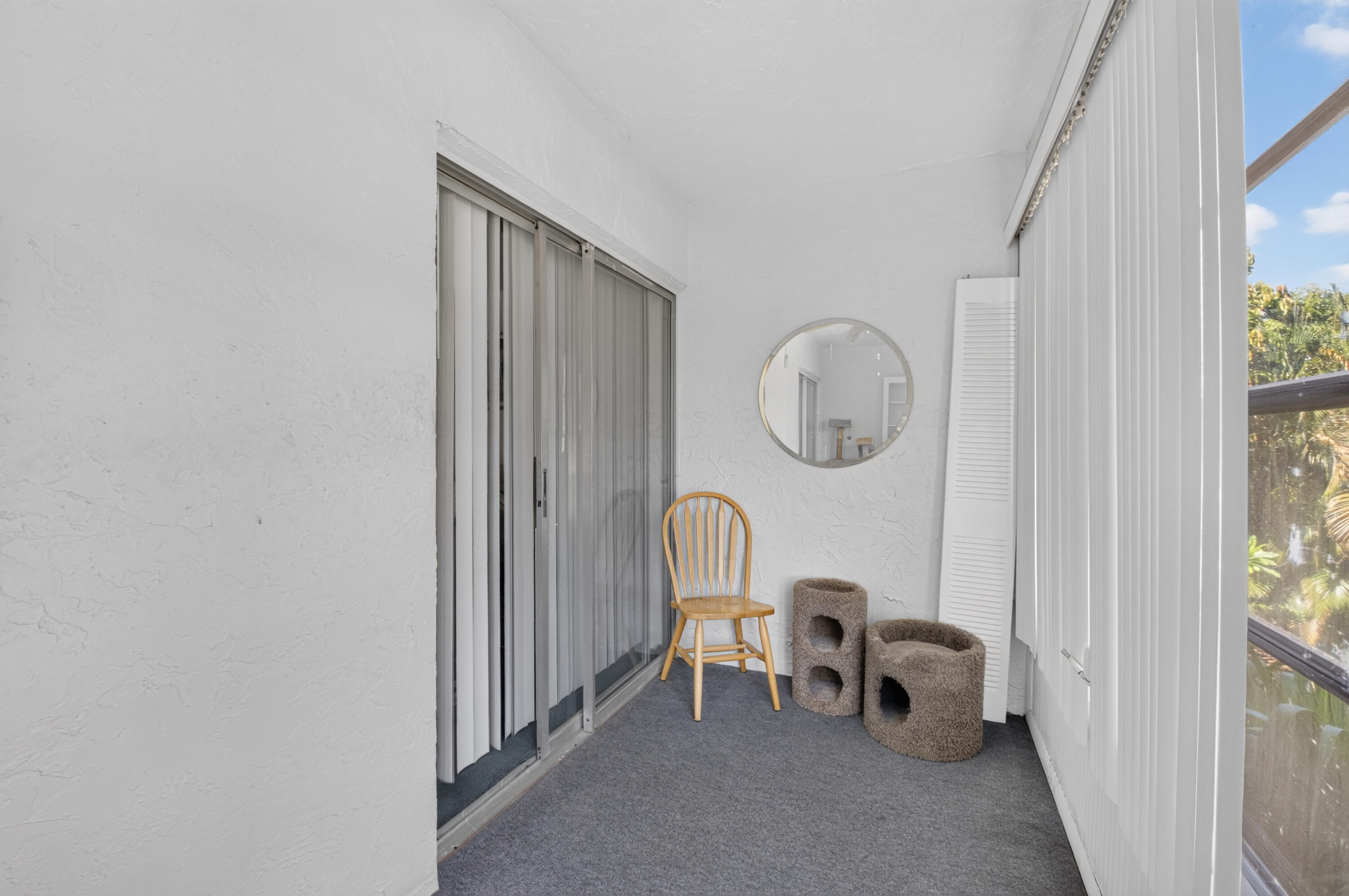 2 Abbey Lane 205 Property Photo 16