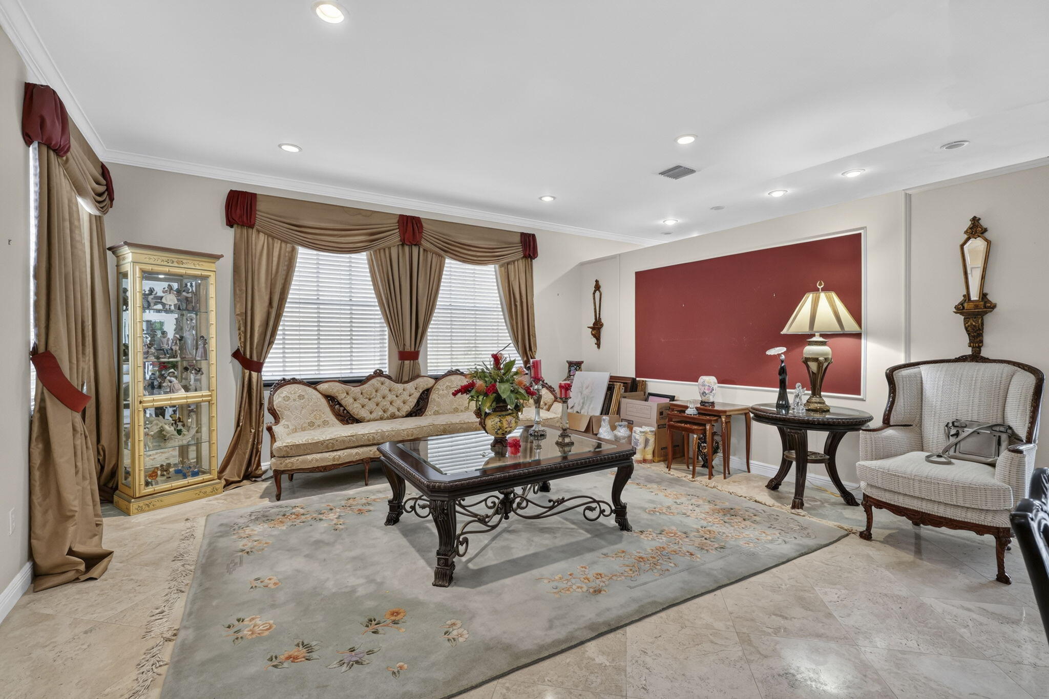 1158 Oakwater Drive Property Photo 9