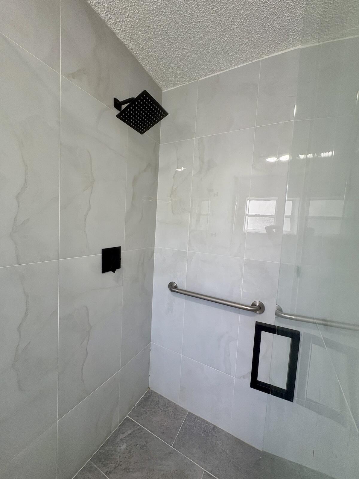 1590 Sw 14th Avenue Property Photo 14