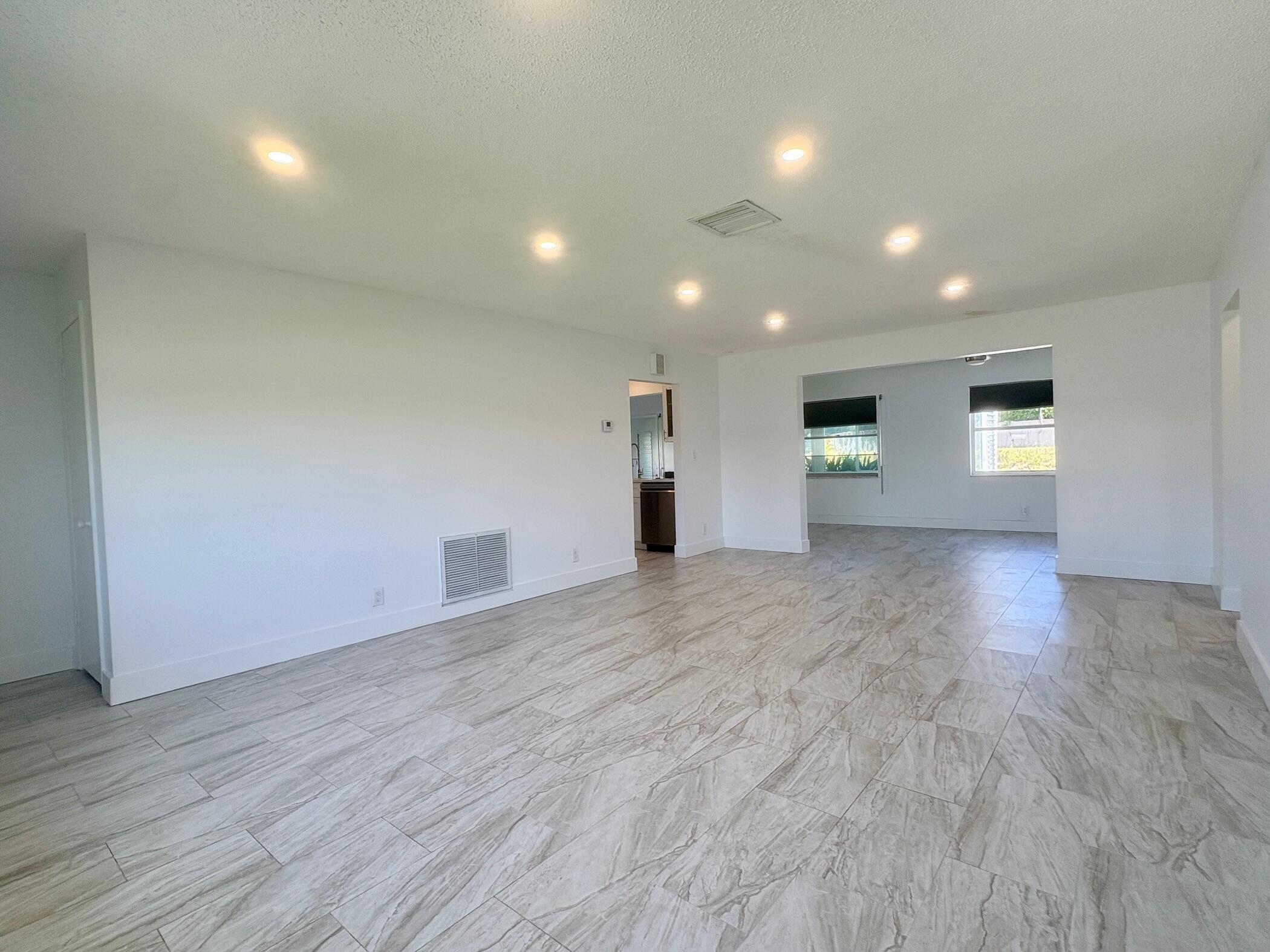 1590 Sw 14th Avenue Property Photo 39
