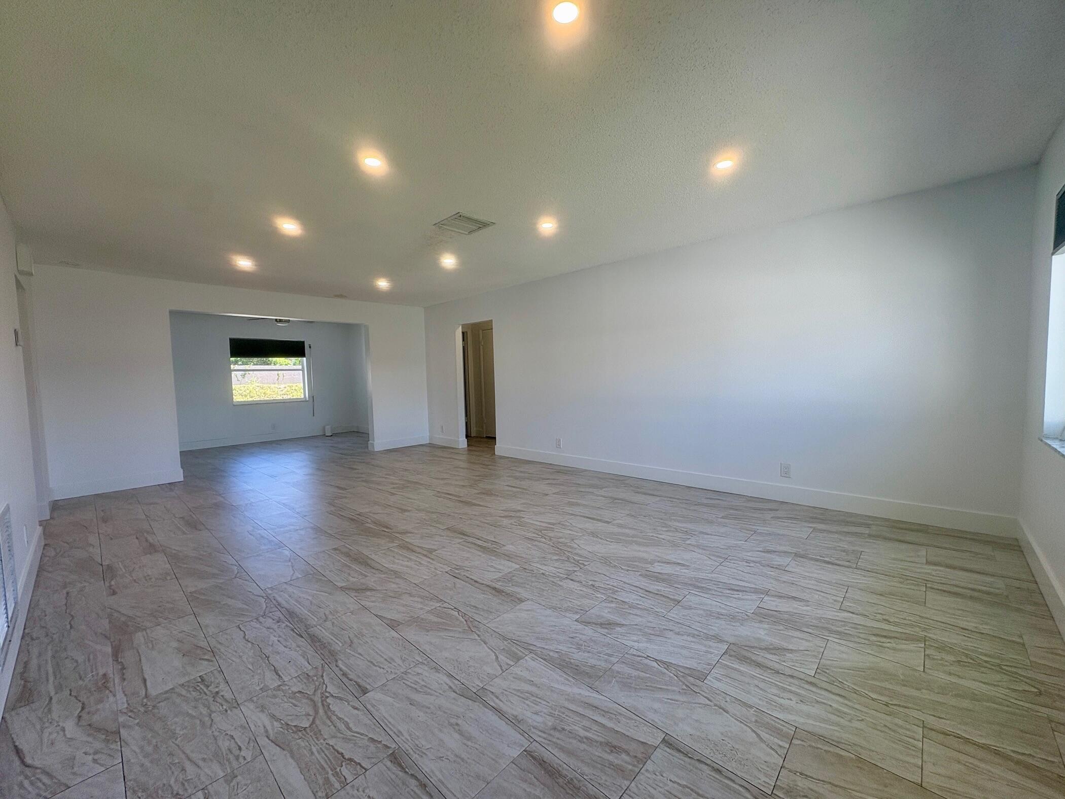 1590 Sw 14th Avenue Property Photo 42