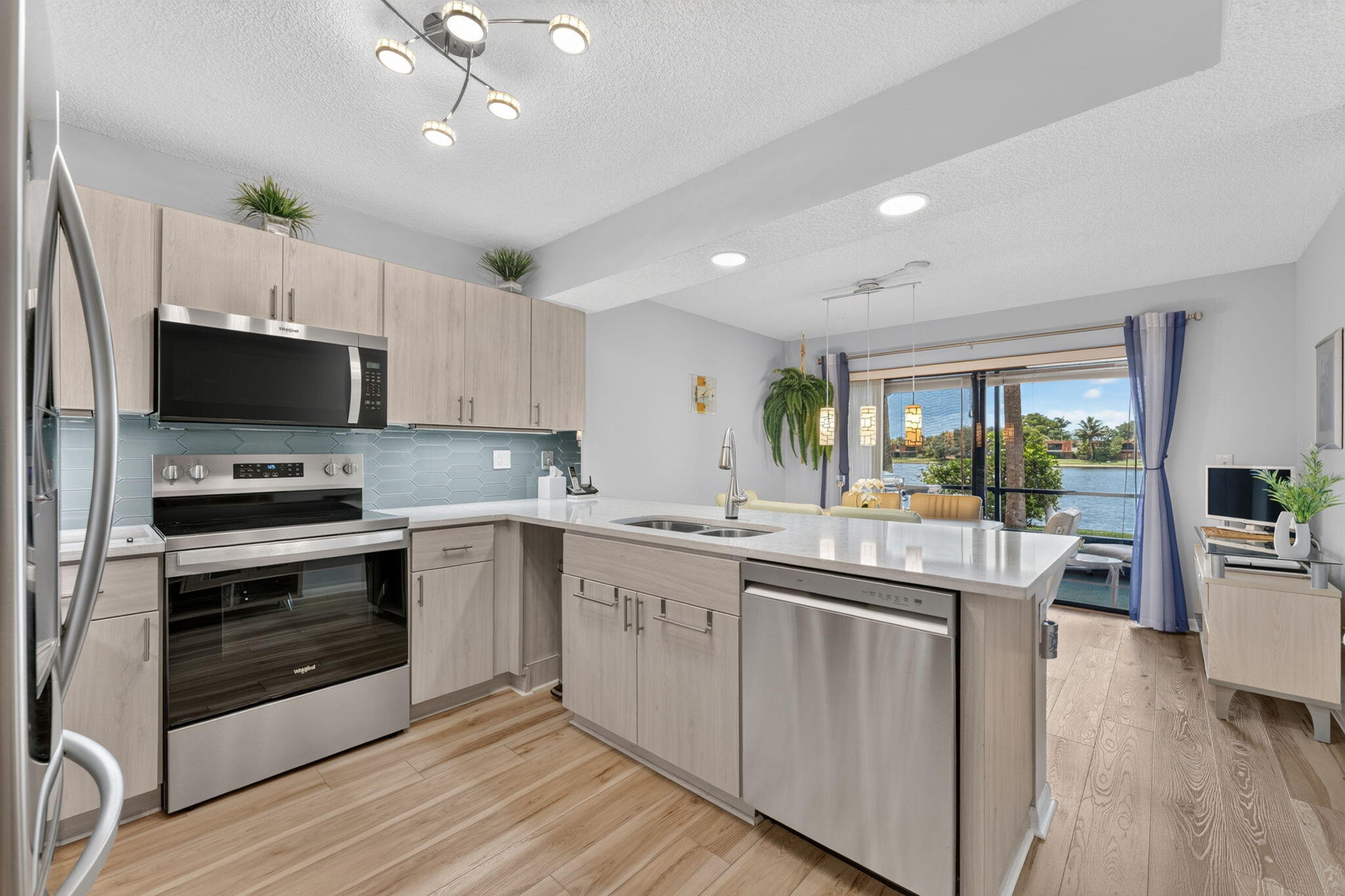1648 Coral Avenue Property Photo 1