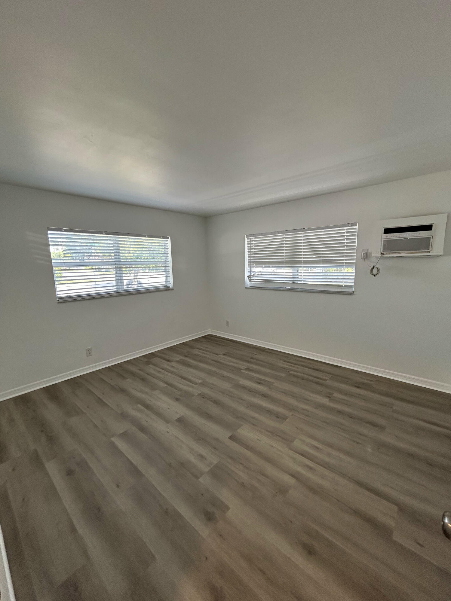 749 Se 15th Street 6 Property Photo 13