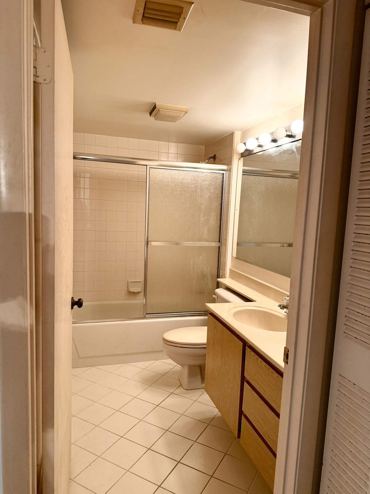6193 Balboa Circle 103 Property Photo 53
