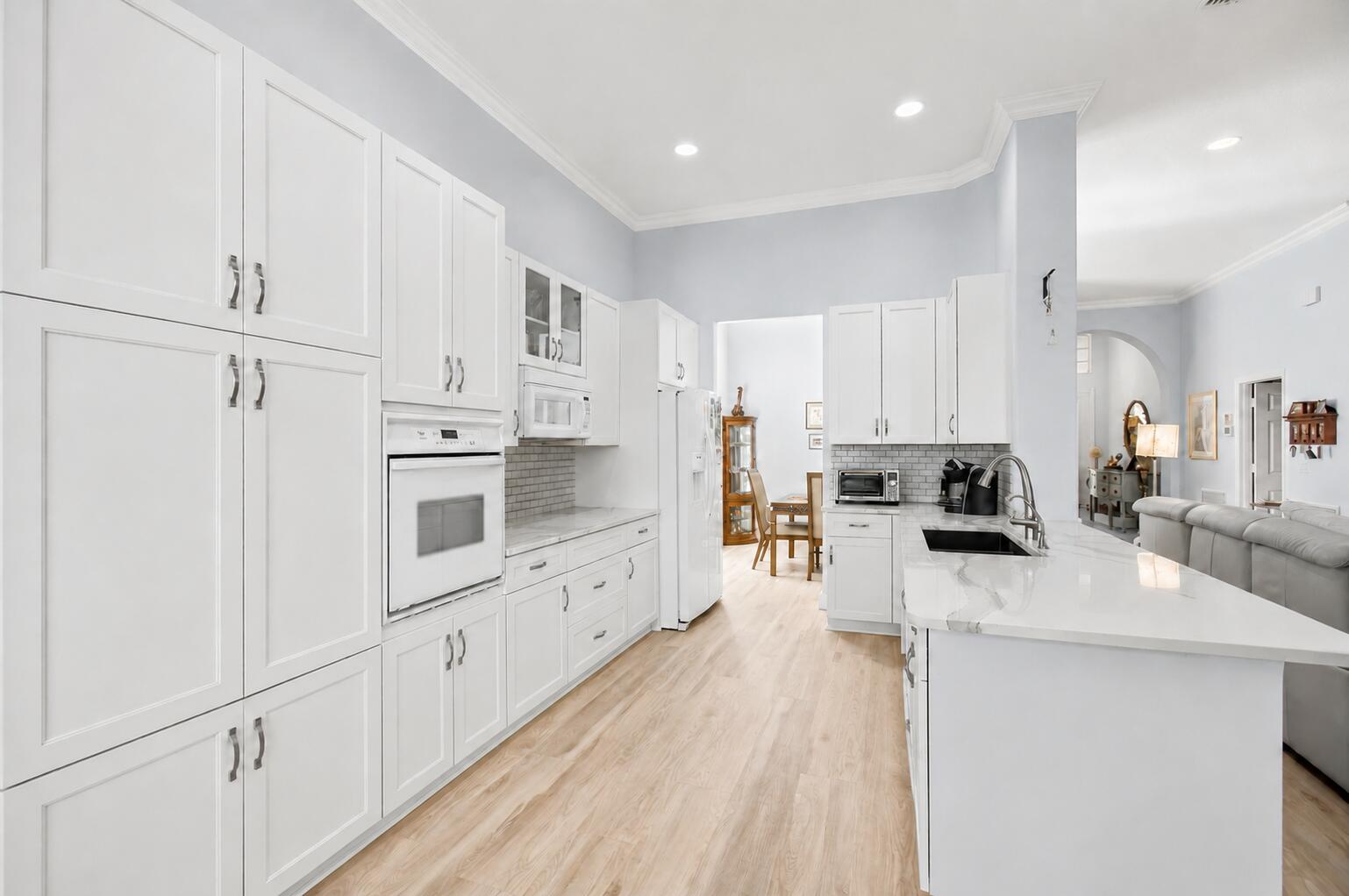 7280 Demedici Circle Property Photo 8