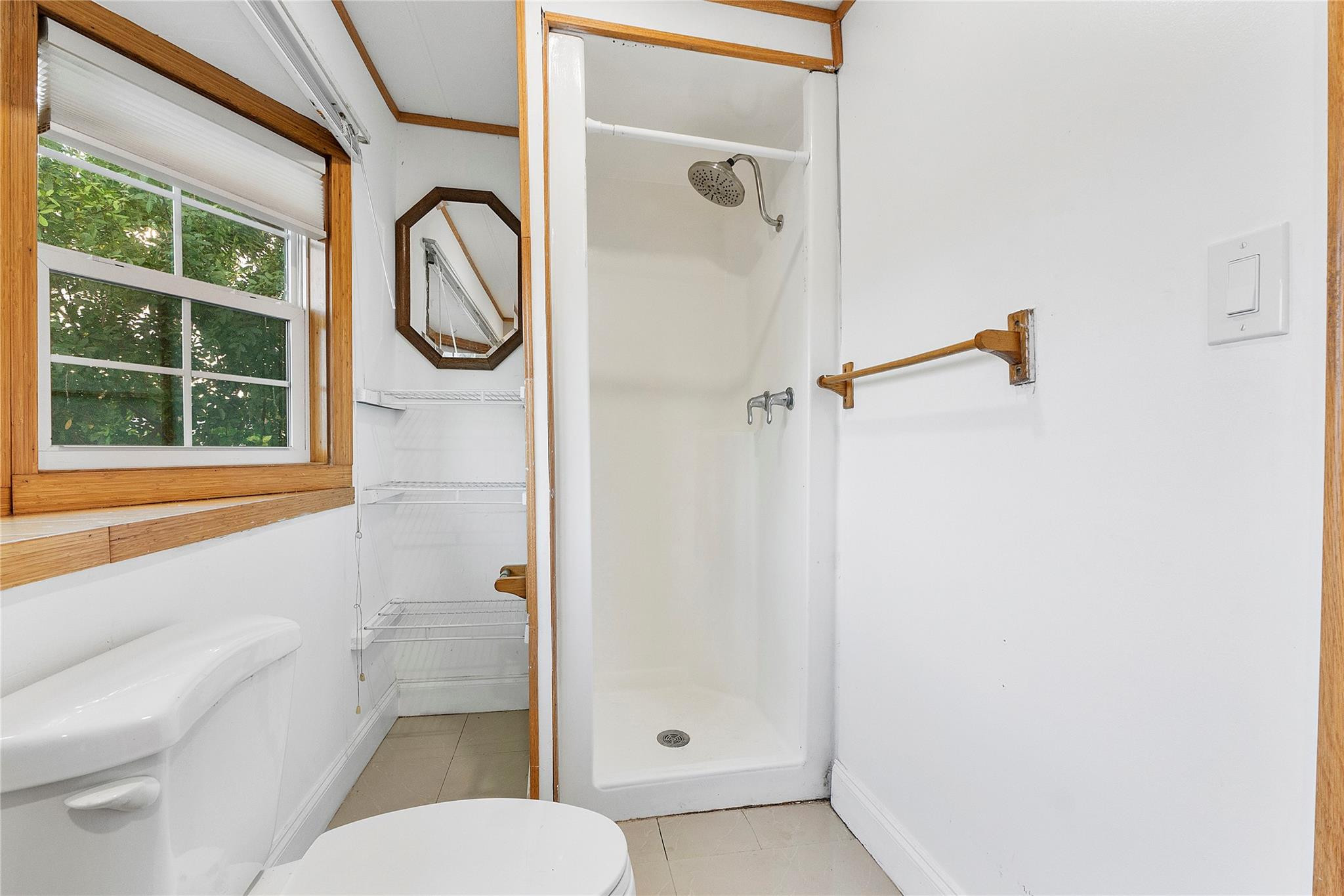 2710 E Marina Drive Property Photo 11