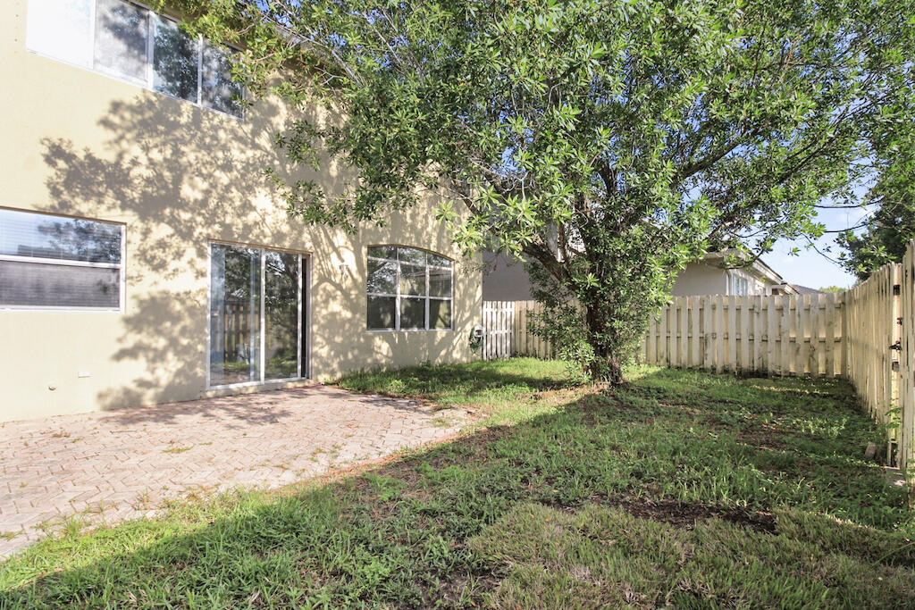 6688 Lurais Drive Property Photo 30