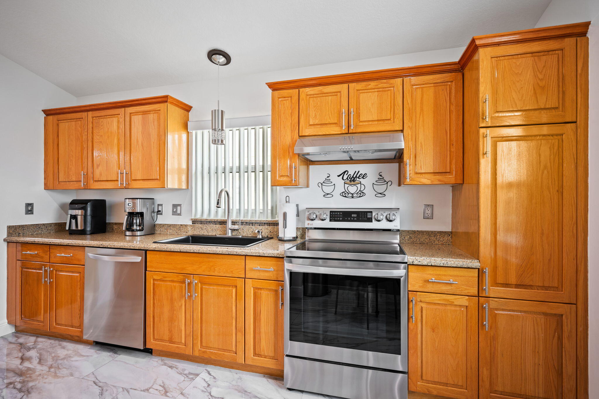 12979 Hampton Lakes Circle Property Photo 9