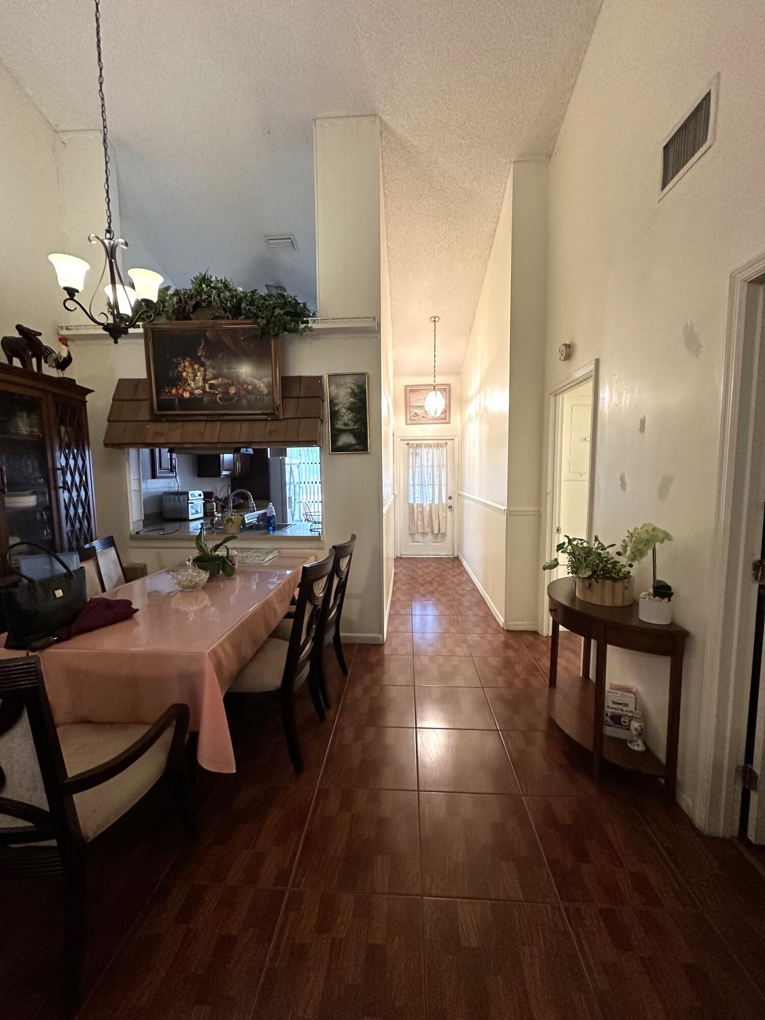 1040 Parkside Green Drive C Property Photo 3