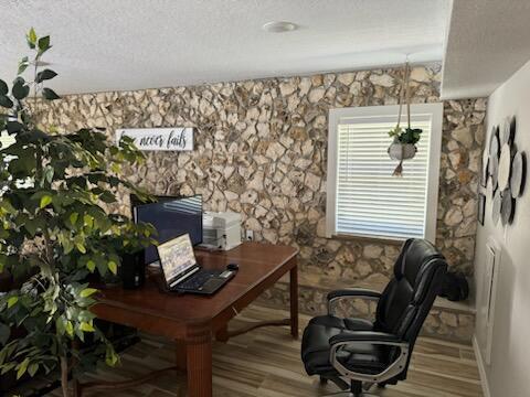 510 Banyan Way Property Photo 12