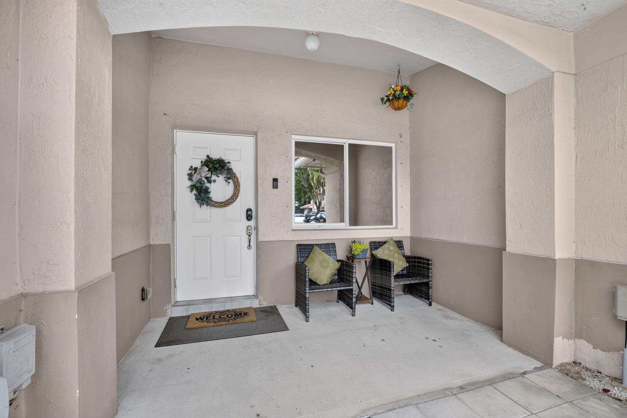 4950 Palm Garden Lane Property Photo 2