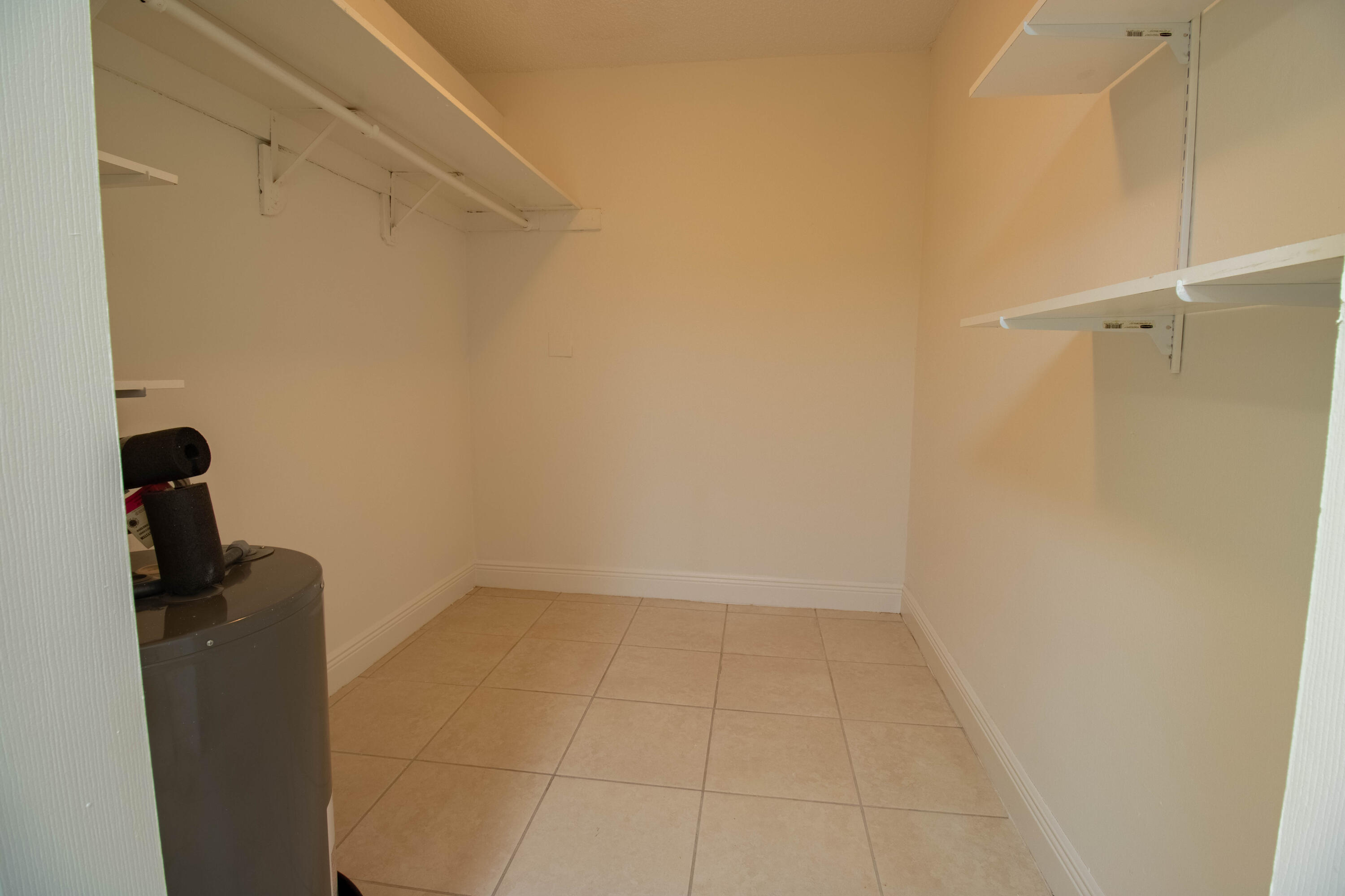 1507 Argyle Drive #205 Property Photo 5