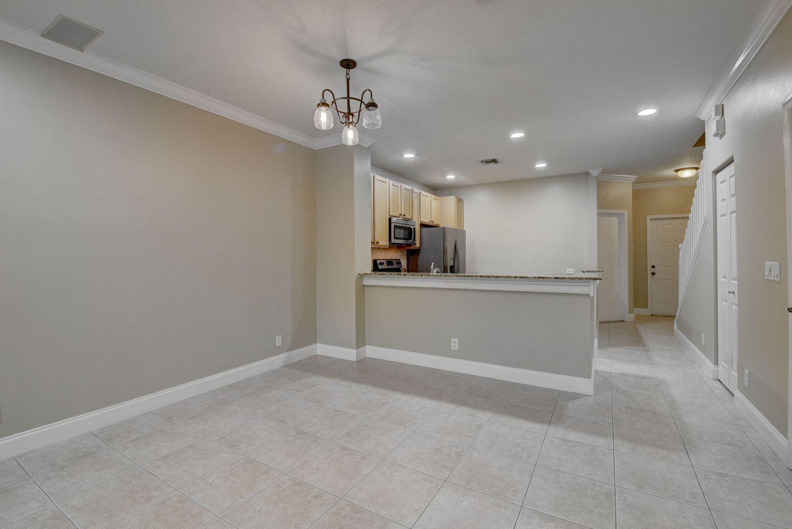 9113 Tremezzo Lane Property Photo 11