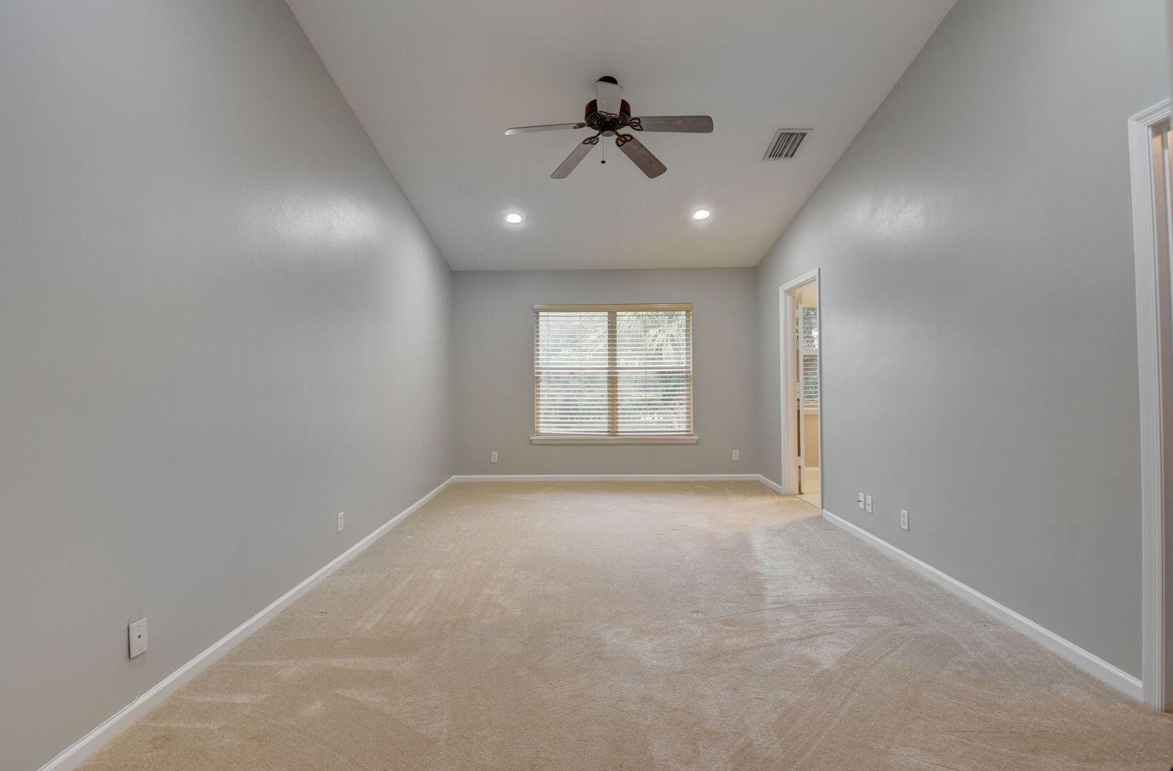 9113 Tremezzo Lane Property Photo 18