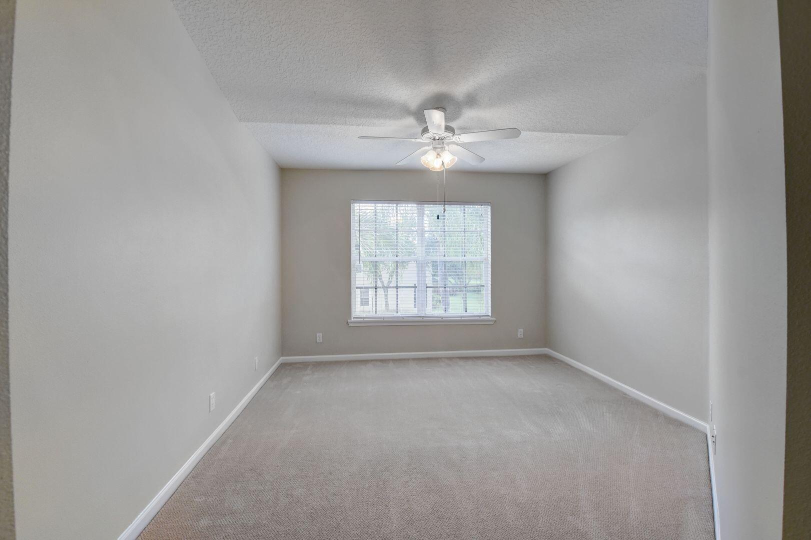9113 Tremezzo Lane Property Photo 24
