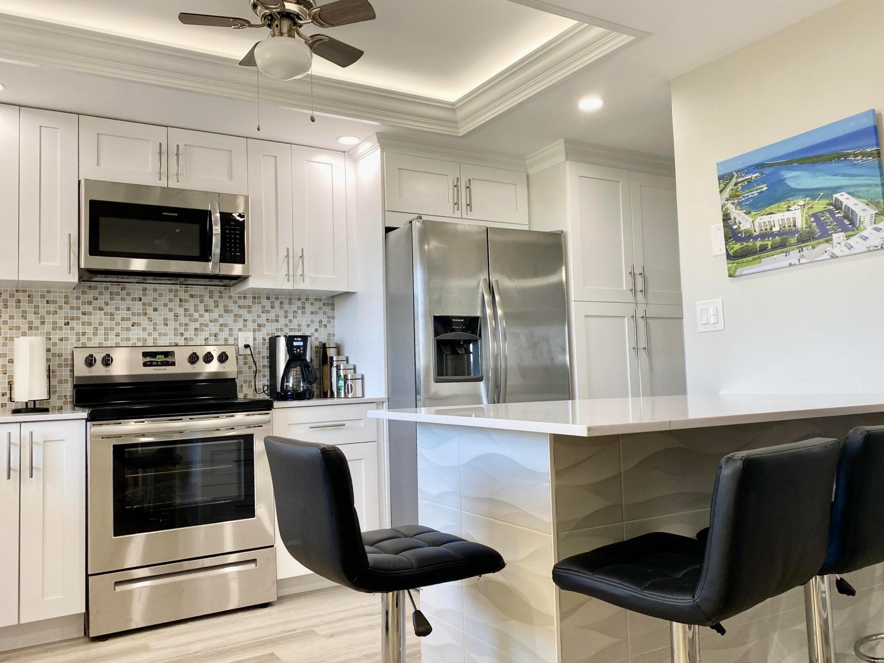 300 Intracoastal Place 507 Property Photo 4