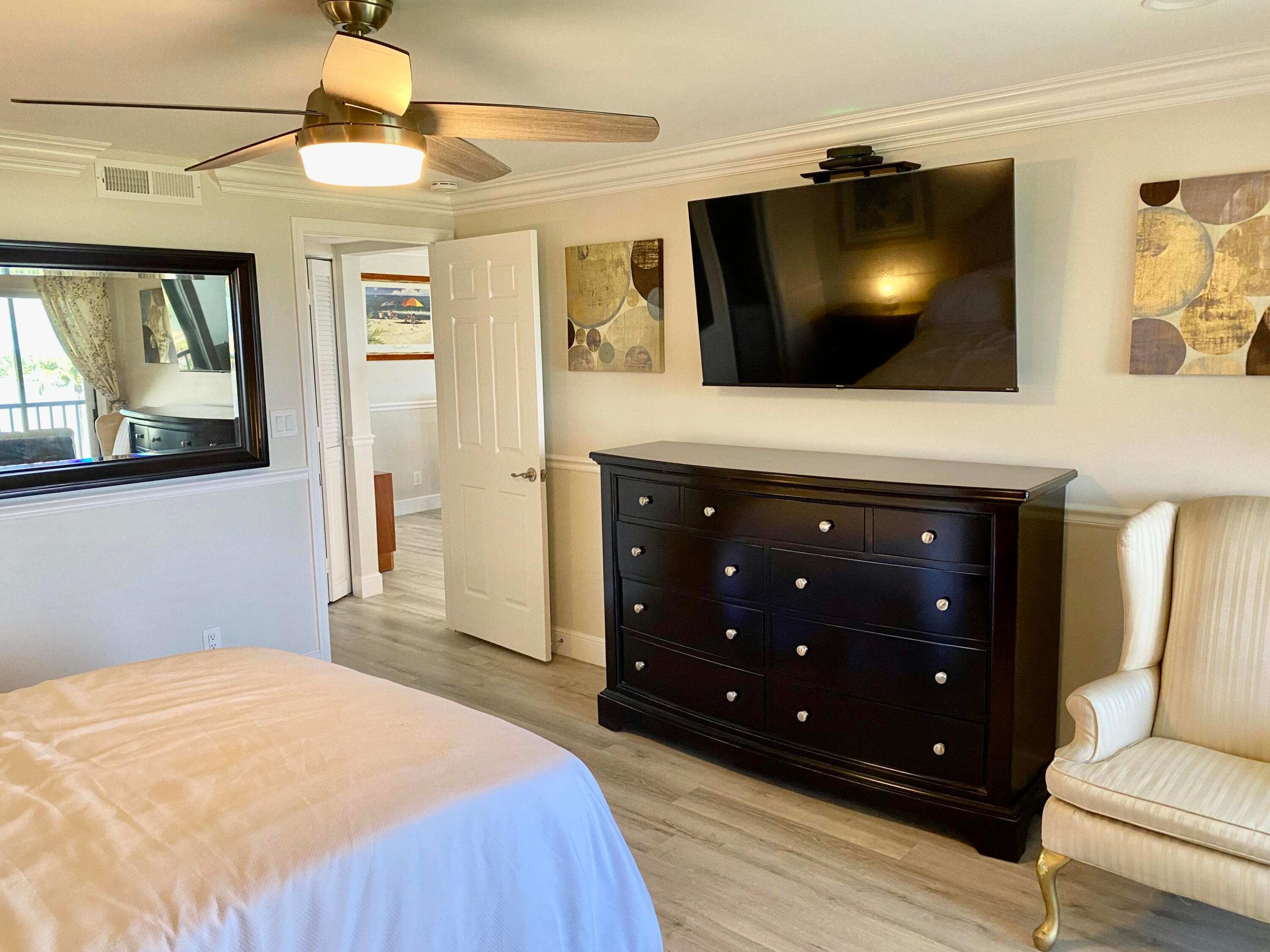 300 Intracoastal Place 507 Property Photo 8