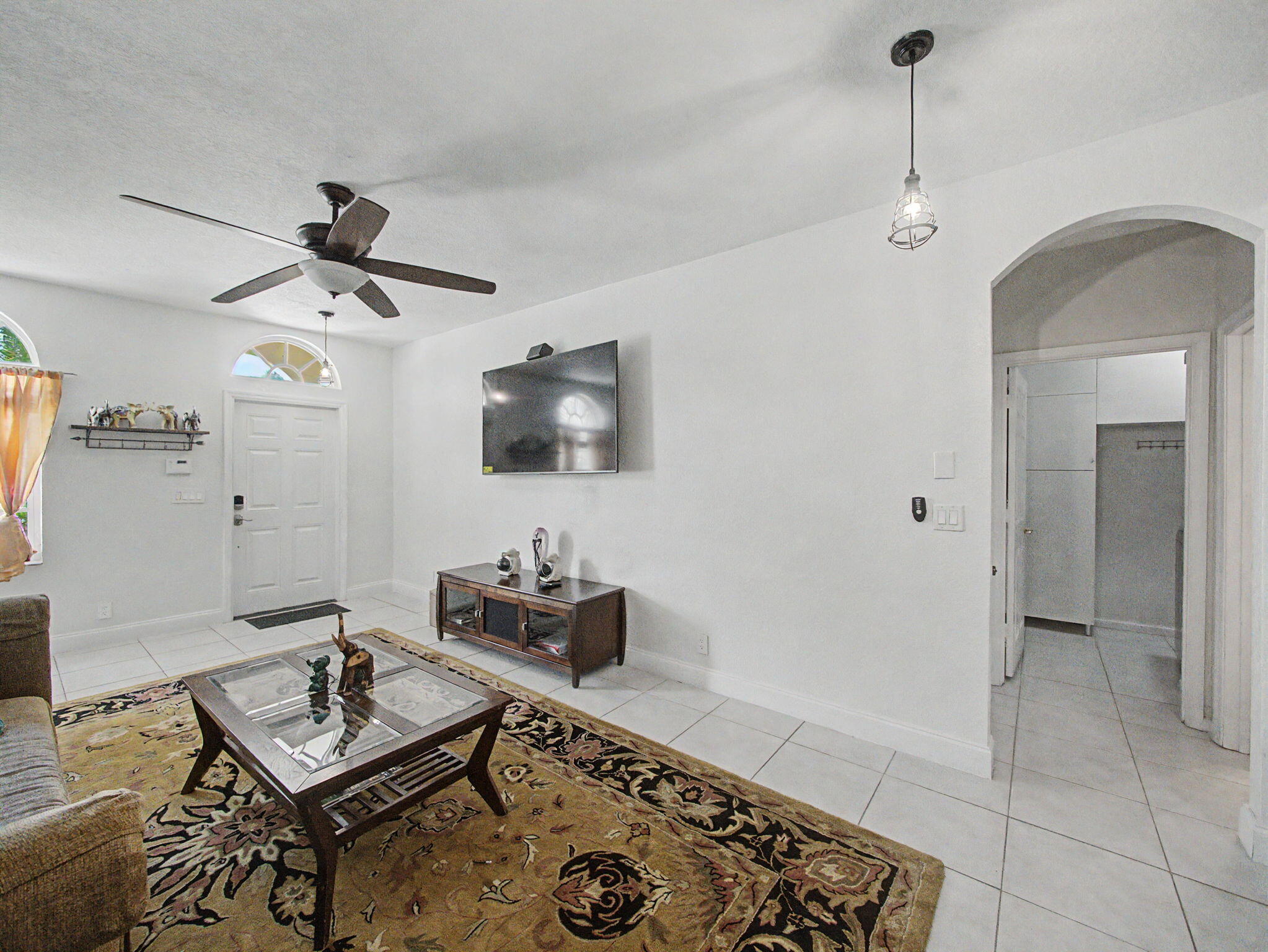 206 Birch Street Property Photo 7