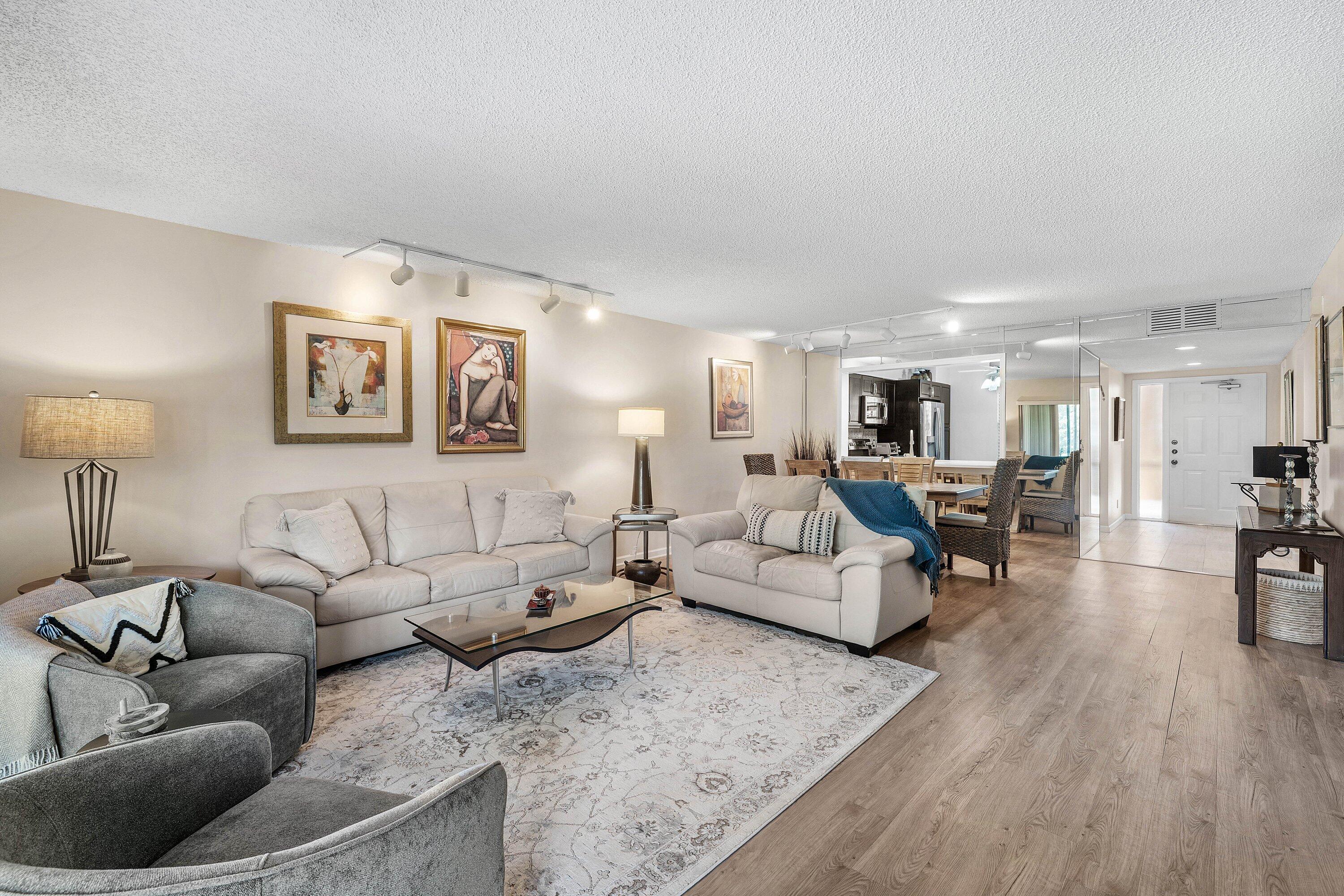 11223 Aspen Glen Drive Property Photo 14