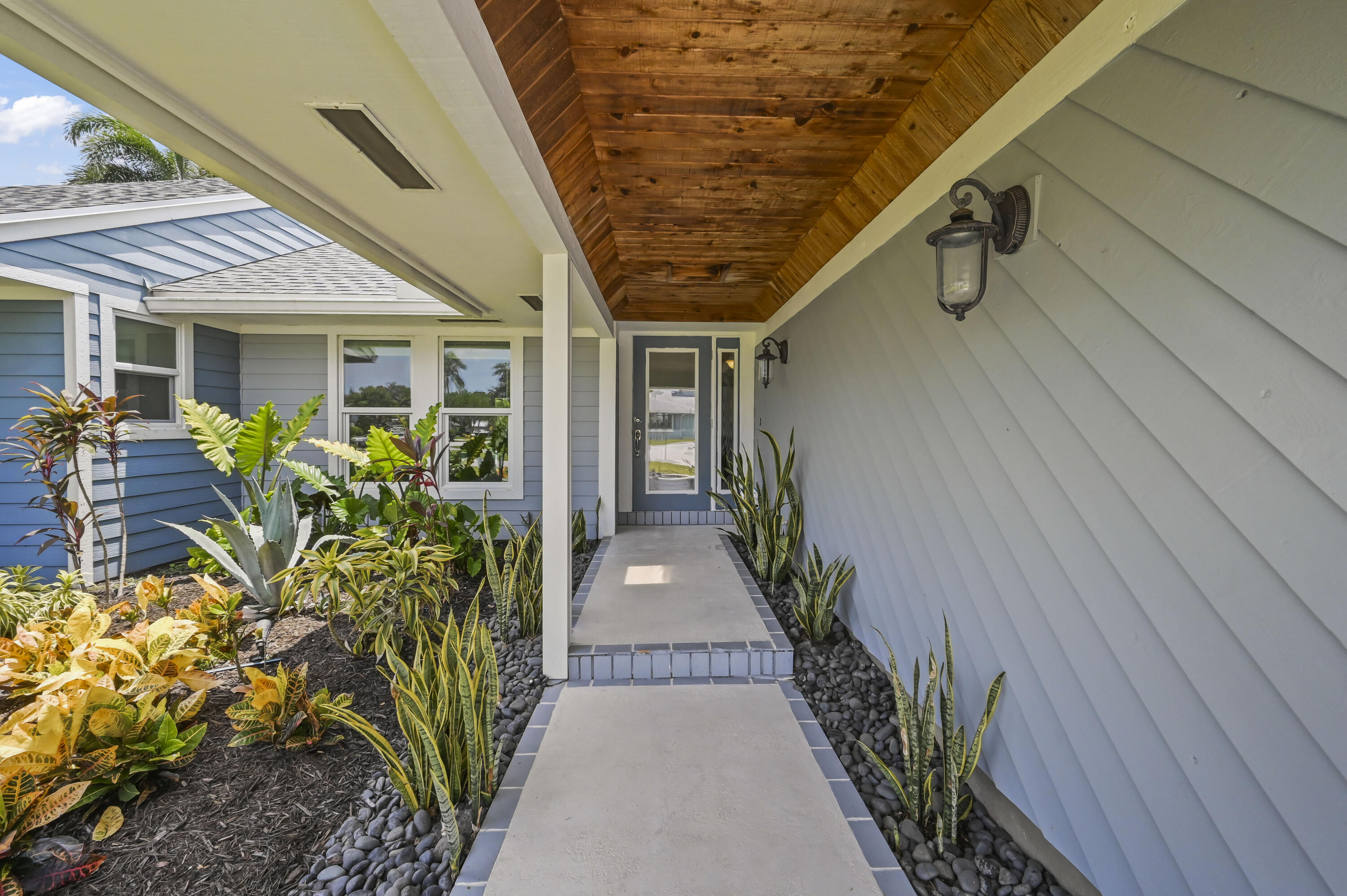 1102 Kriss Lane Property Photo 4