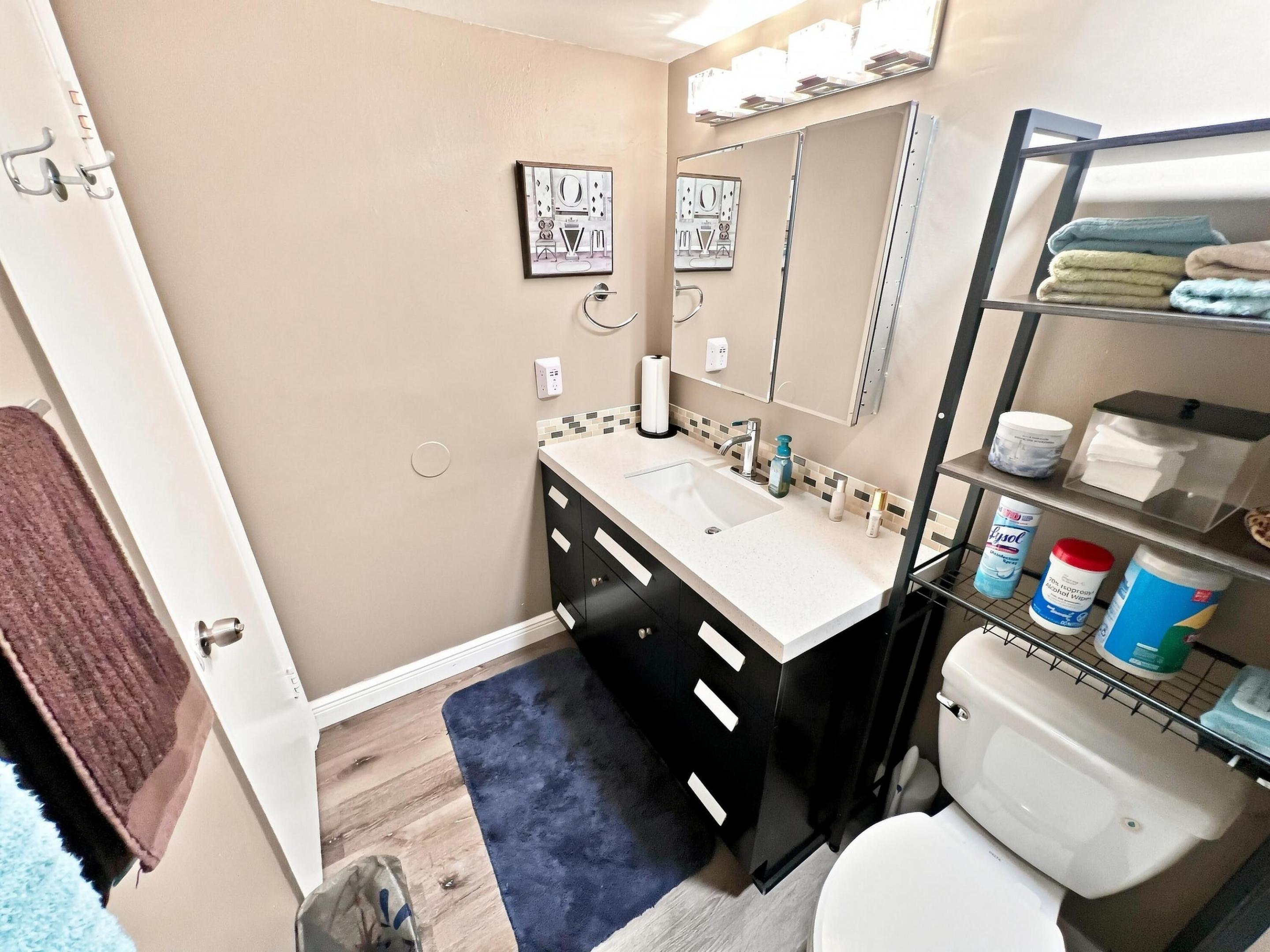 6575 W Oakland Park Boulevard 101 Property Photo 11