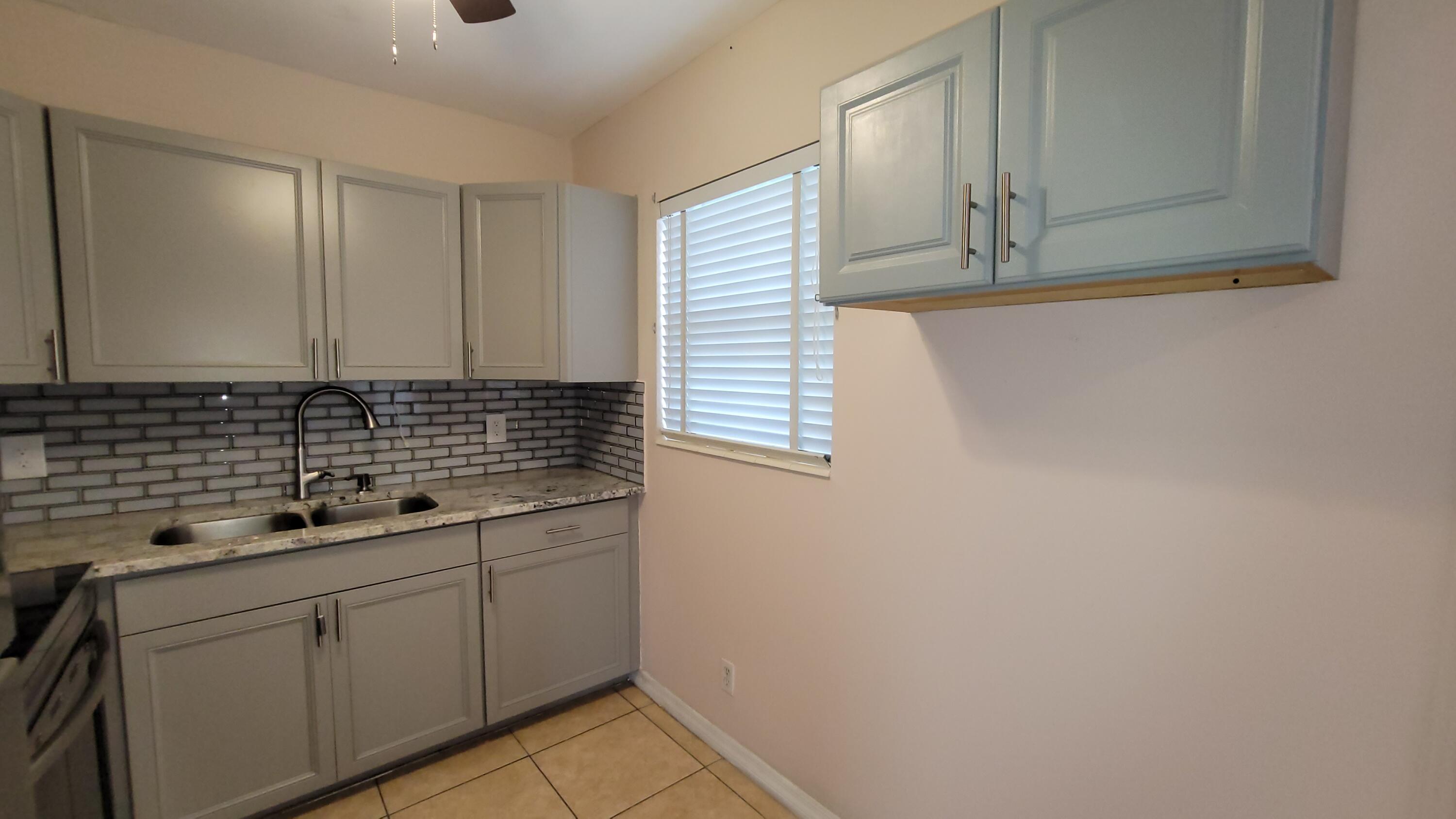 208 Easthampton I Property Photo 3