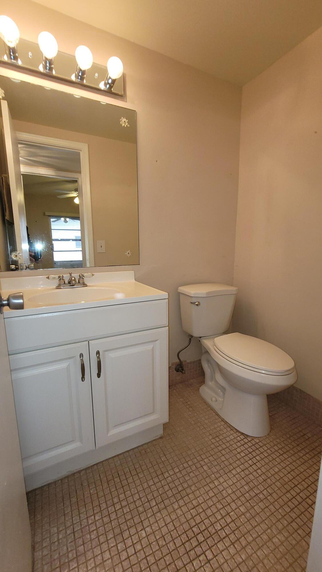 208 Easthampton I Property Photo 16