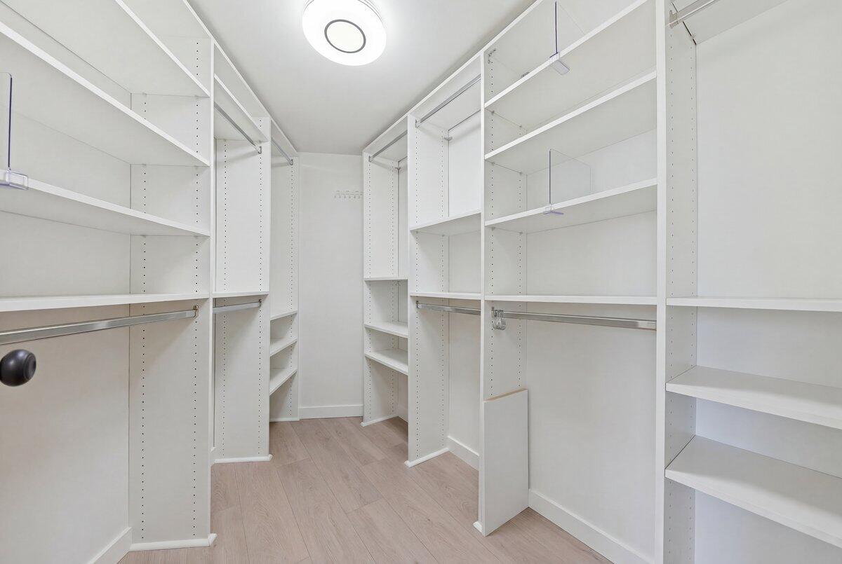 5420 N Ocean Drive Property Photo 16