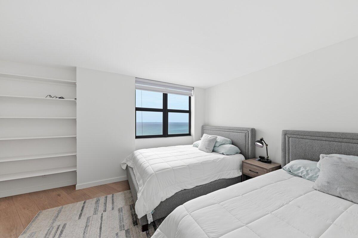 5420 N Ocean Drive Property Photo 17